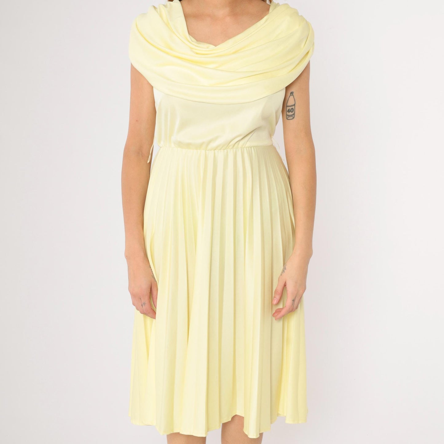 70s Vicky Vaughn Junior Yellow Cowl Neck Midi Dress Pleated Sleeveless Medium M