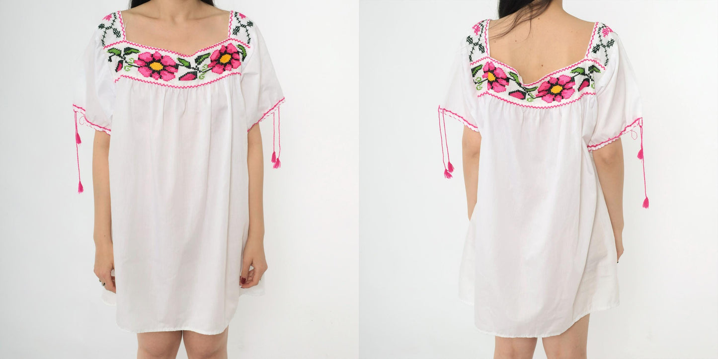90s Mexican White Floral Embroidered Mini Dress Short Sleeve Large L
