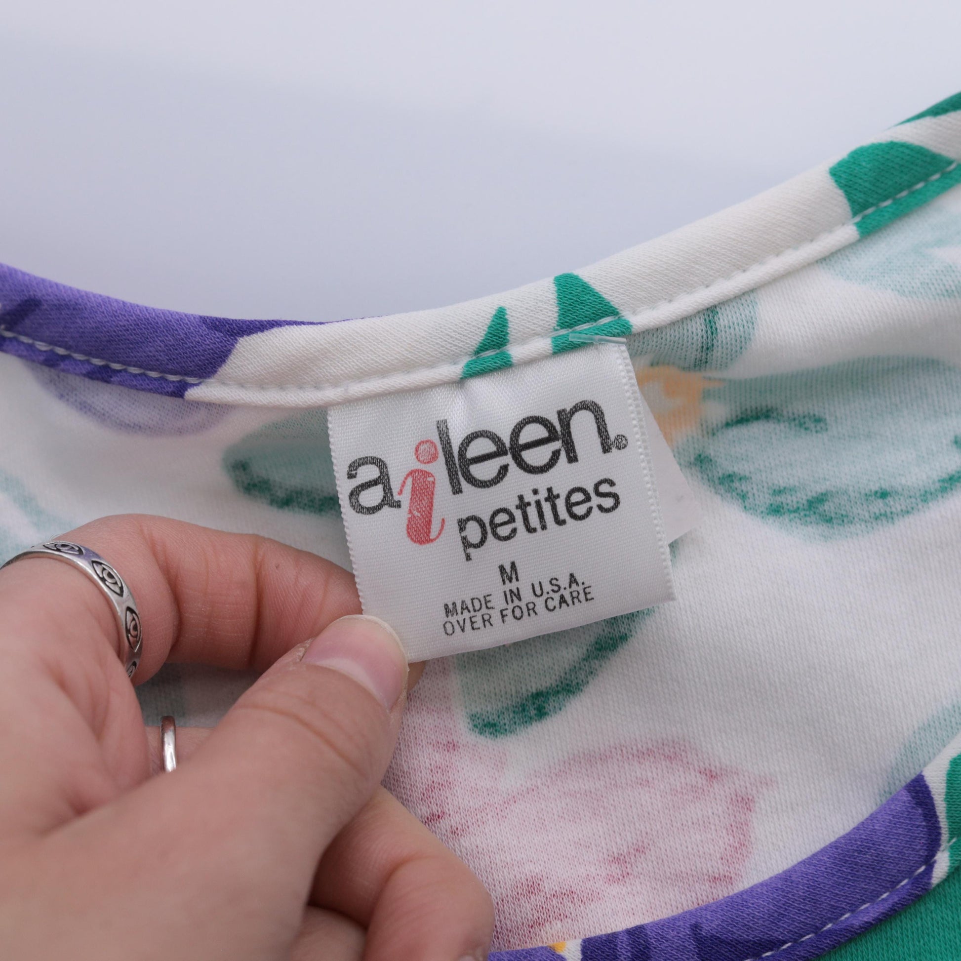 90s Aileen Petites Floral Tie Waist Graphic Tee White Short Sleeve Medium