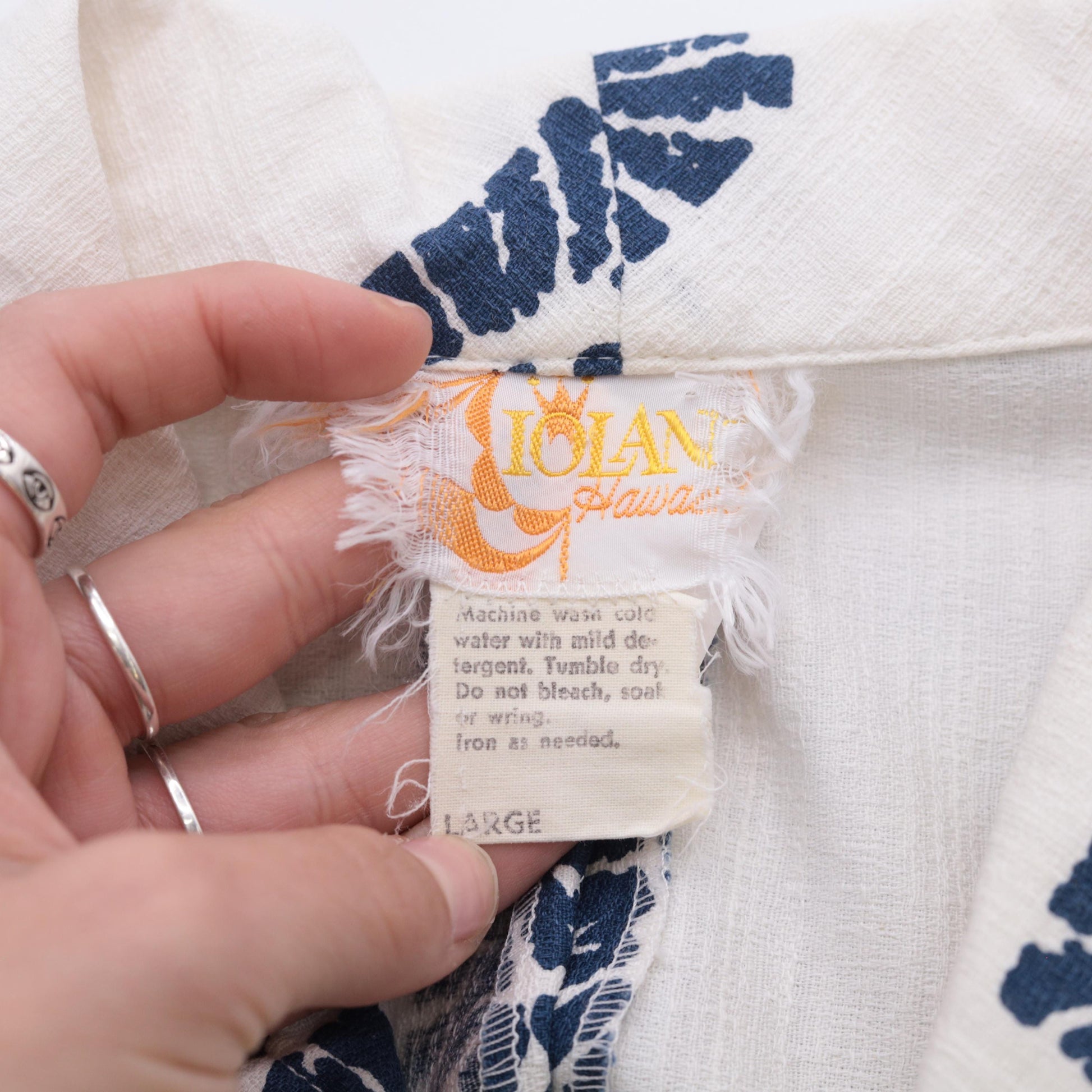 70s Iolani Hawaii Navy Sunburst Cotton Zip Shirt Geometric Print Large