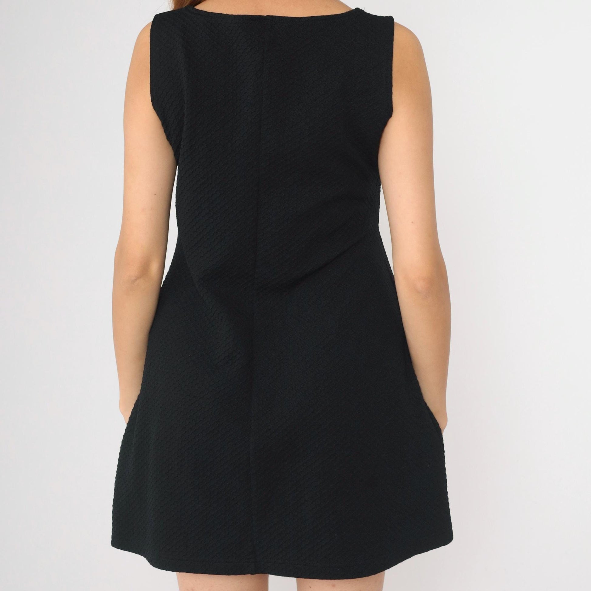 90s Black Honeycomb Textured A-Line Mini Dress Sleeveless Scoop Neck Small Medium