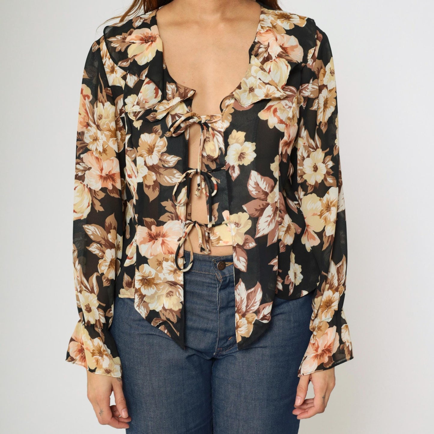 90s Gemini Black Floral Tie-Front Blouse Ruffled Collar Long Sleeve Large L
