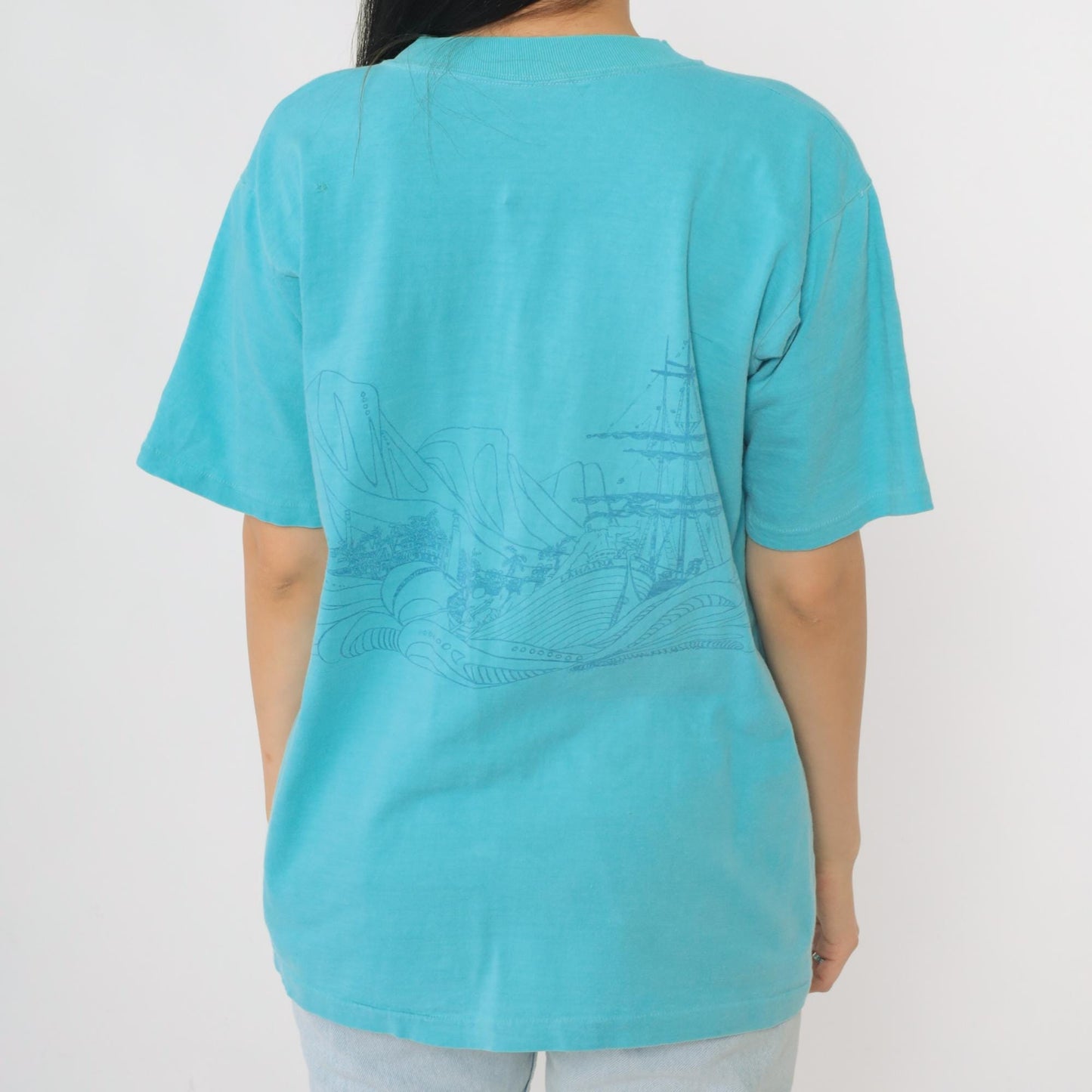 80s Hawaii Sailors Rowboat Beach Graphic T-Shirt Blue Crewneck Medium