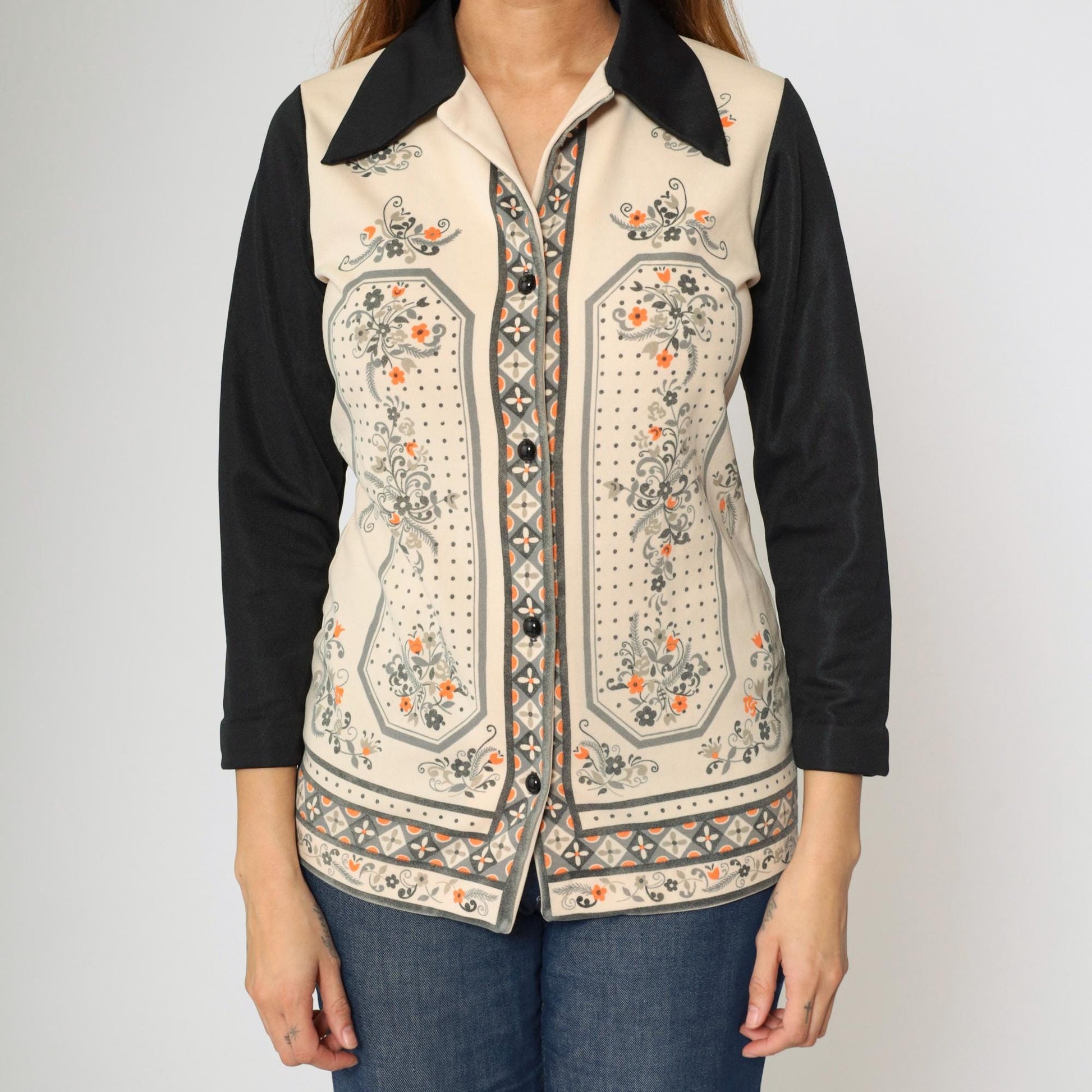 70s Mod Floral Blouse Beige Black Dagger Collar Button Down Small