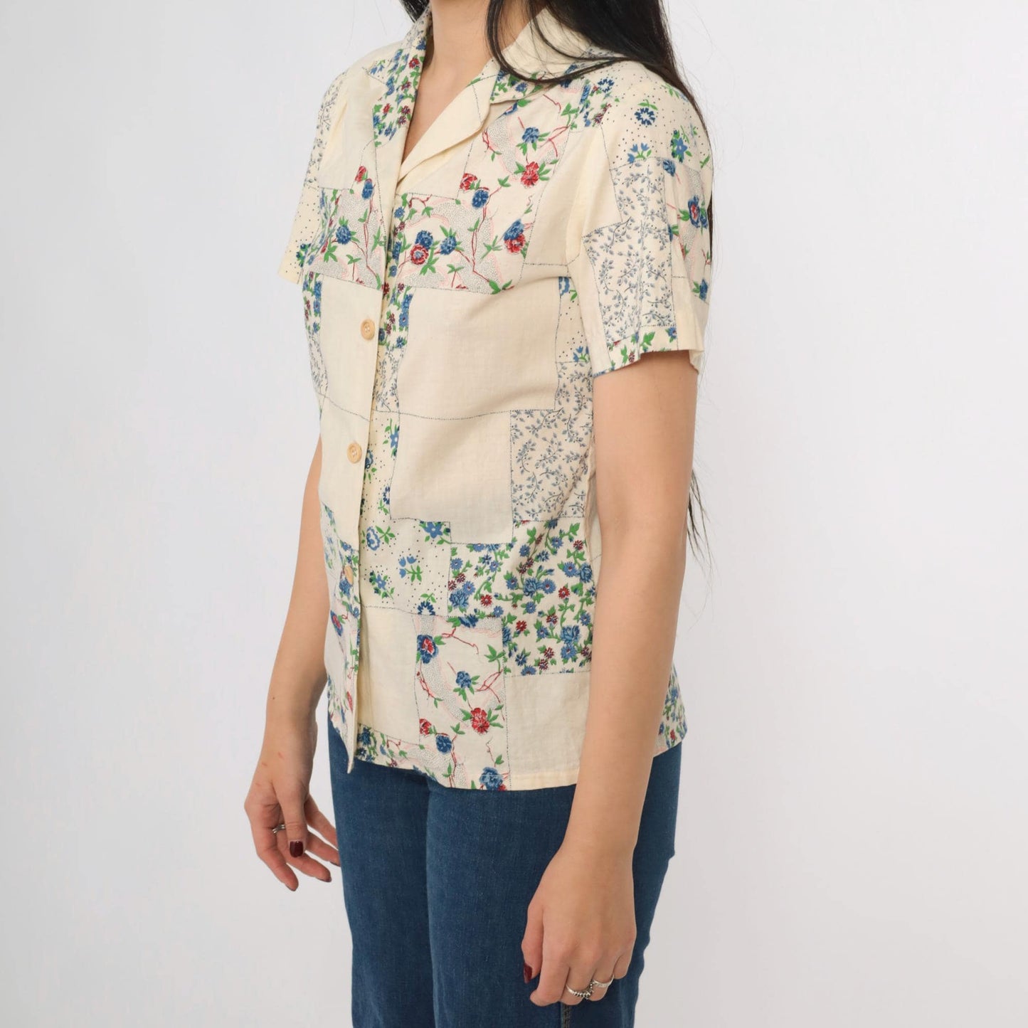 70s Patchwork Floral Cream Button Up Blouse Short Sleeve Collared Extra Small