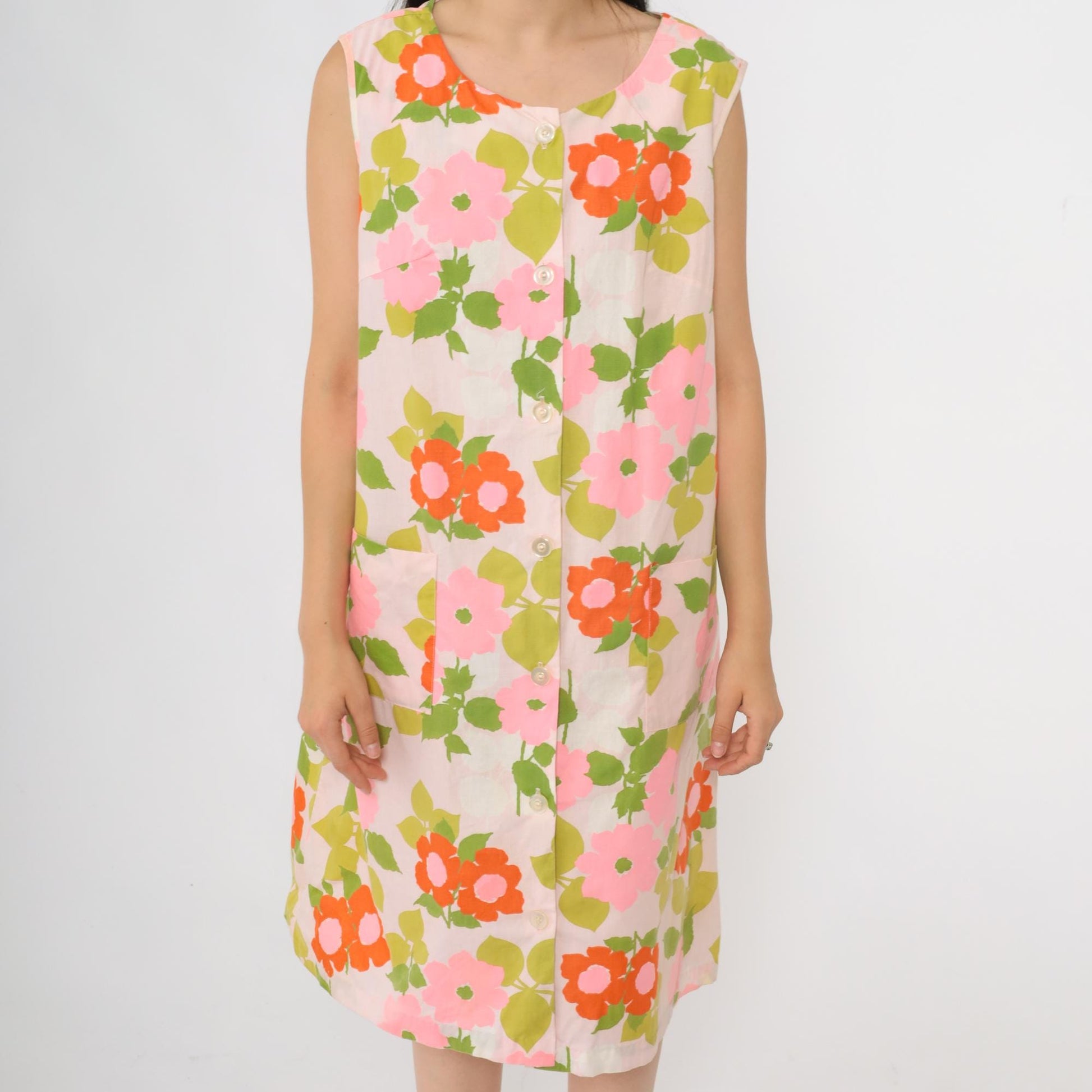 1960s Pink Floral Shift Dress Sleeveless Button Front Knee Length Medium