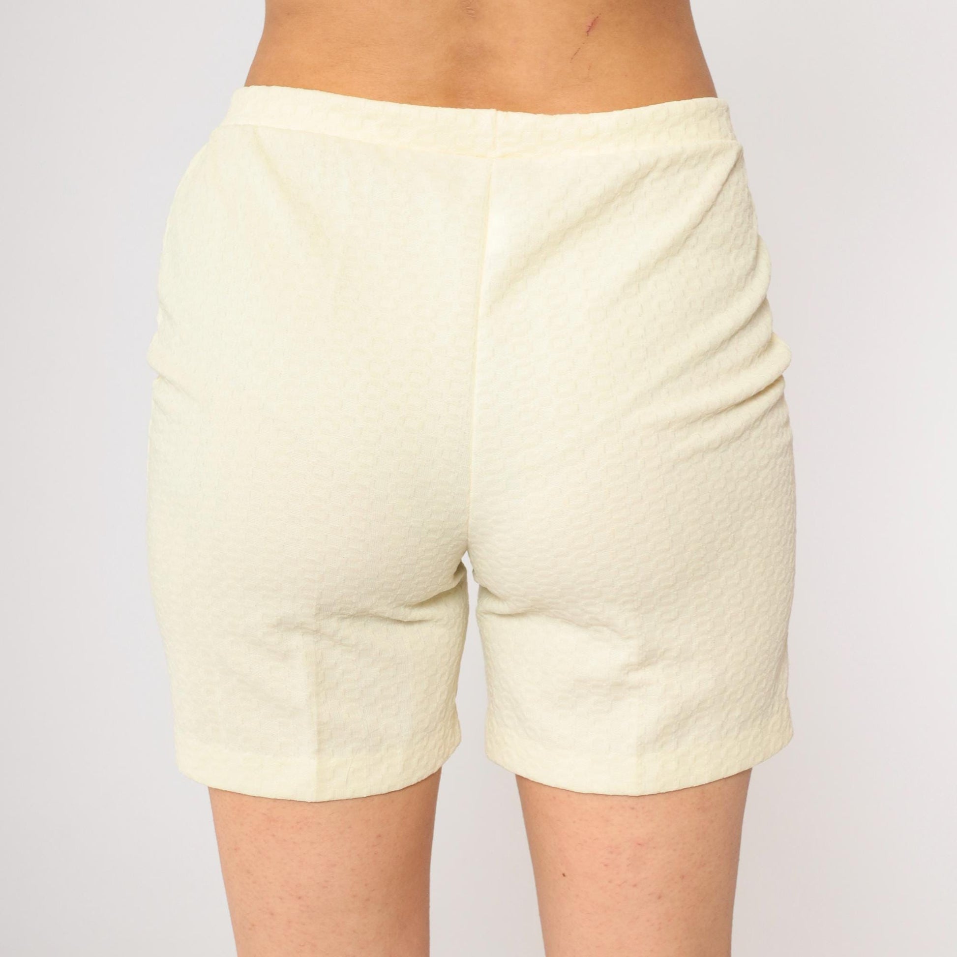 70s Light Yellow High-Waist Shorts Textured Polyester Elastic Waist Medium