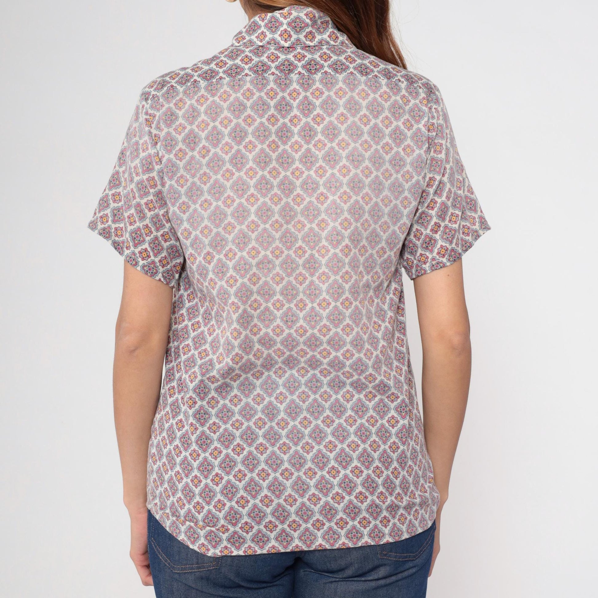 70s Geometric Mandala Button Up Shirt Pointed Collar Short Sleeve White Red Small