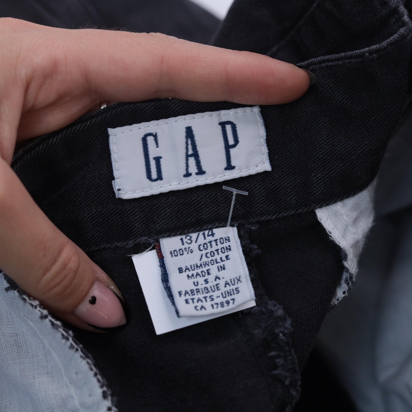 90s Gap Black High-Waisted Pleated Shorts Cotton Medium