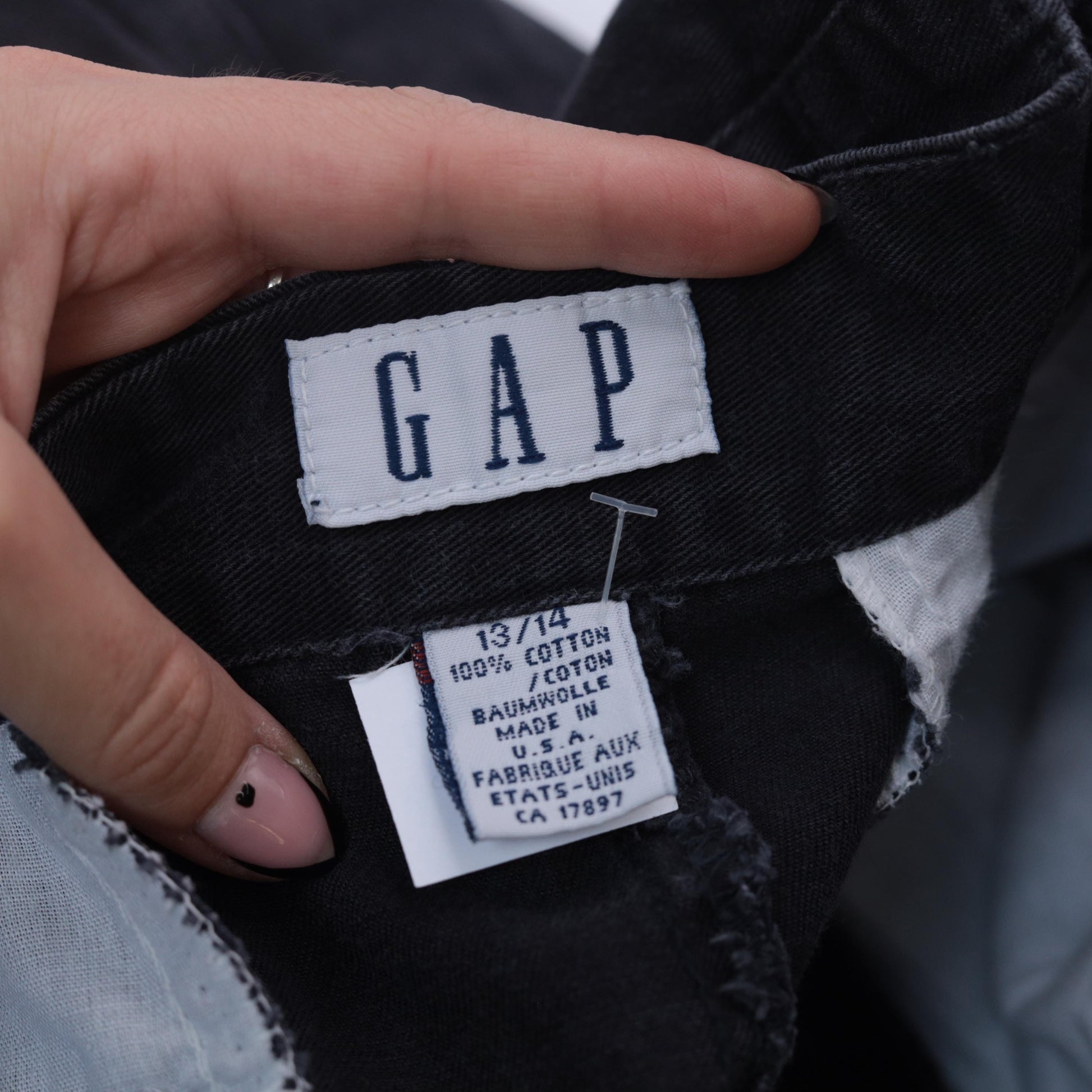 90s Gap Black High-Waisted Pleated Shorts Cotton Medium