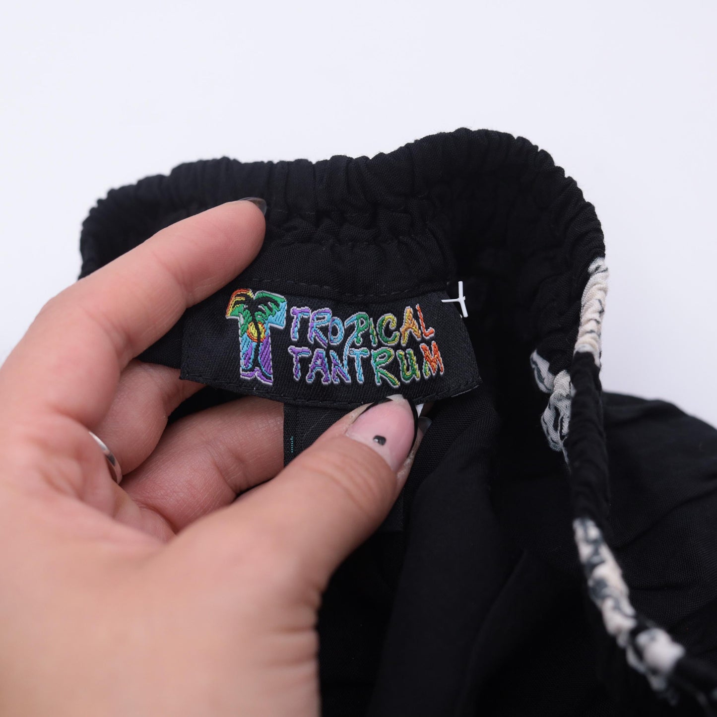 90s Tropical Tantrum Black Floral Rayon Shorts High Waist Large L