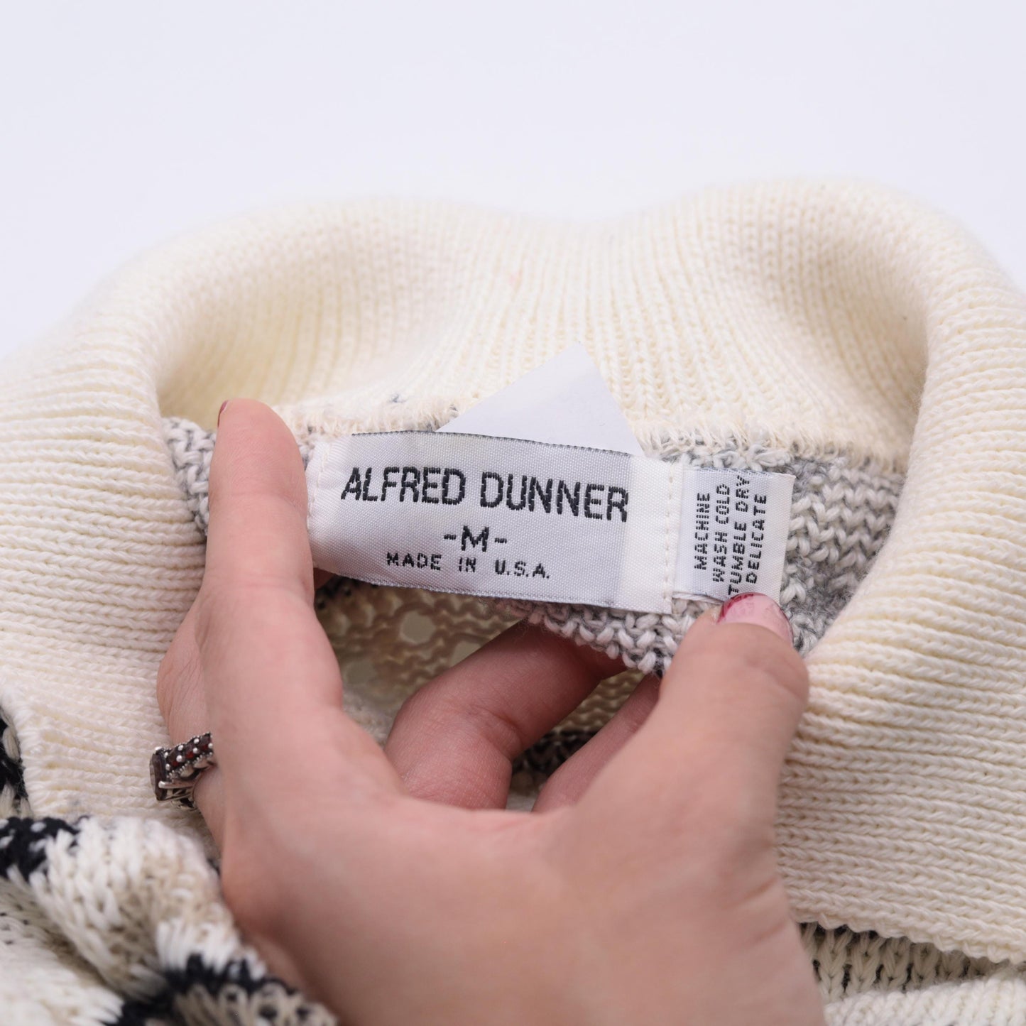 90s Alfred Dunner Geometric Floral Cream Collared Knit Sweater Medium M