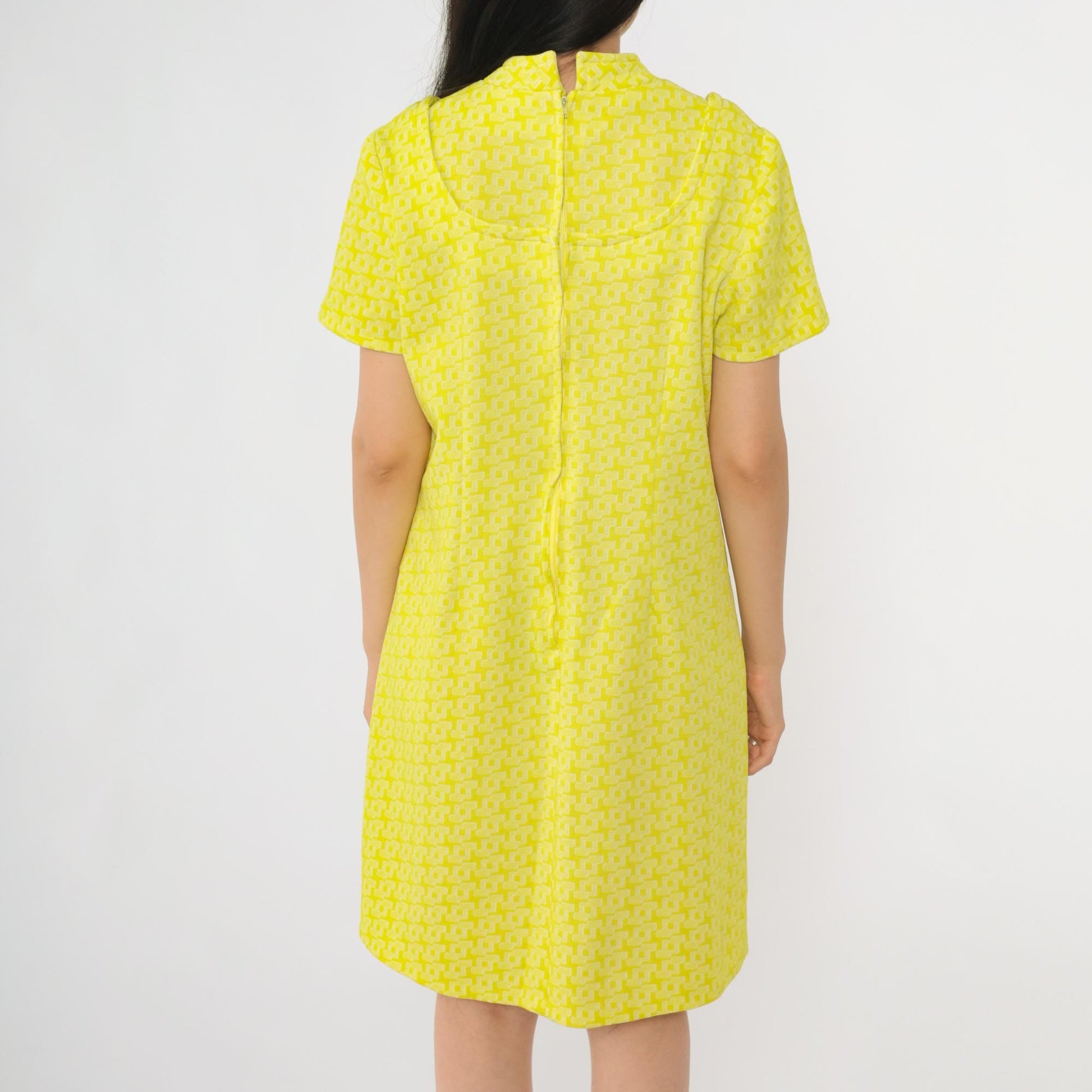 60s Chartreuse Op Art Mini Shift Dress Geometric Print Short Sleeve Medium M