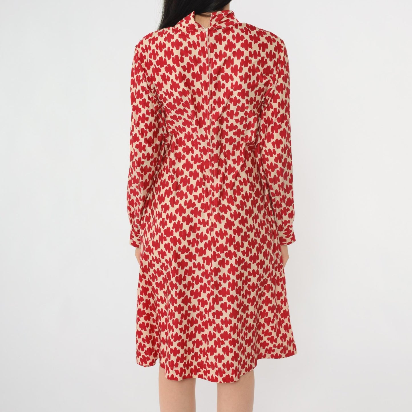1970s Ascot Shift Dress Red Geometric Print Mini White Long Sleeve Medium Large