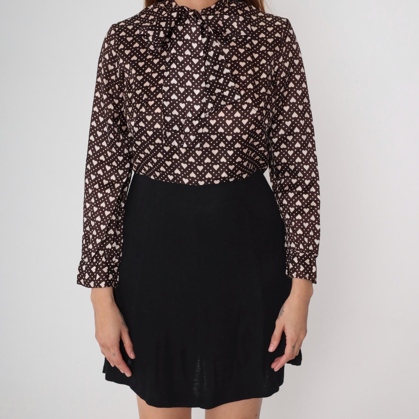 60s Heart Print Mini Dress Brown Pink Mock Neck Long Sleeve Medium M