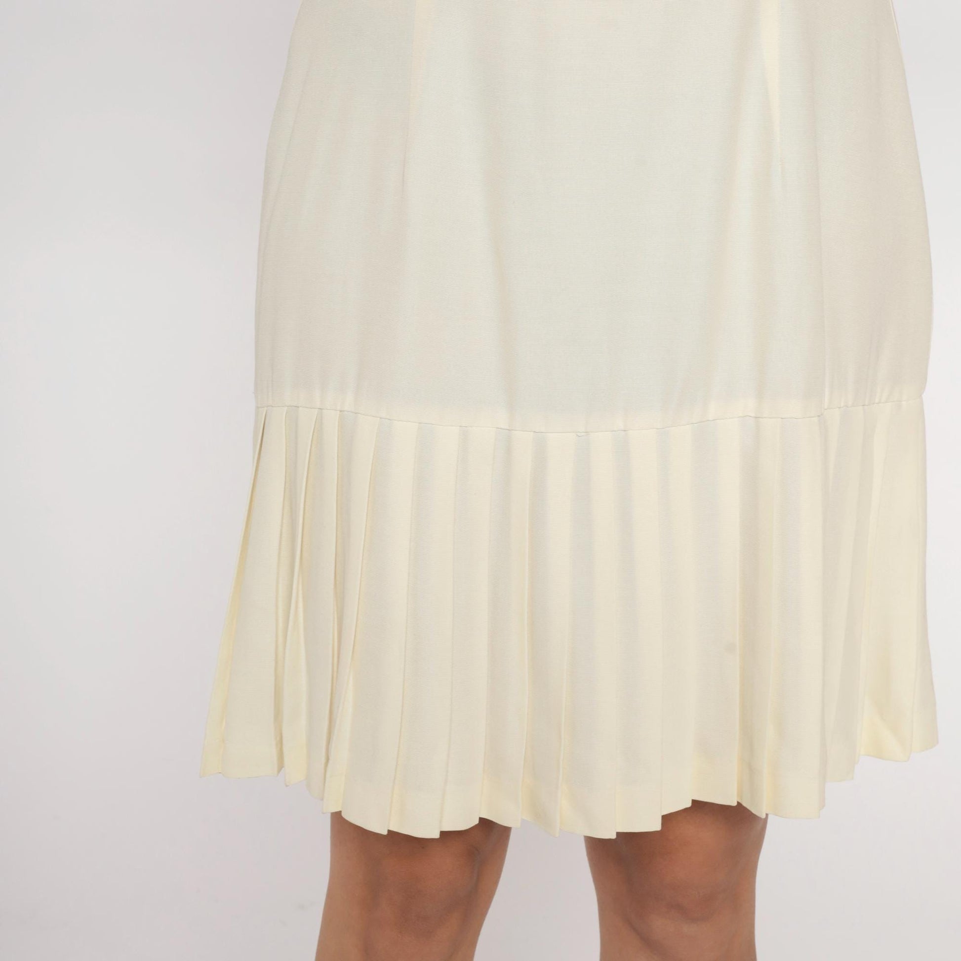 90s Ivory Sleeveless A-Line Dress Pleated Hem Drop Waist Scoop Neck Large