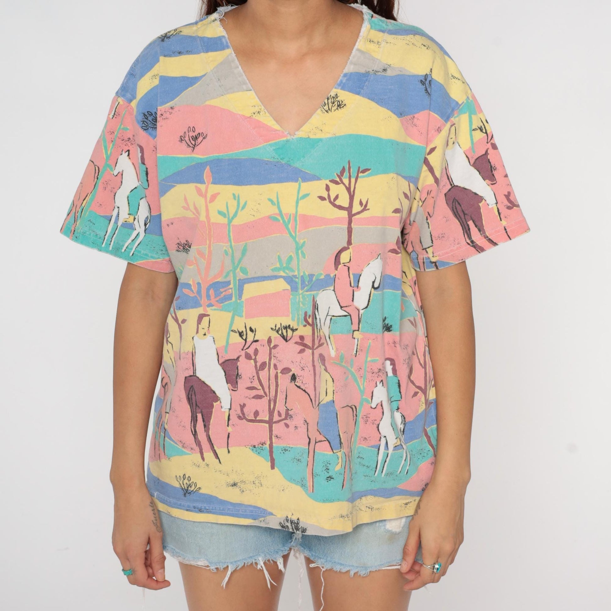 90s Pastel Horse Landscape Graphic V-Neck Tee Cotton Pink Blue Medium