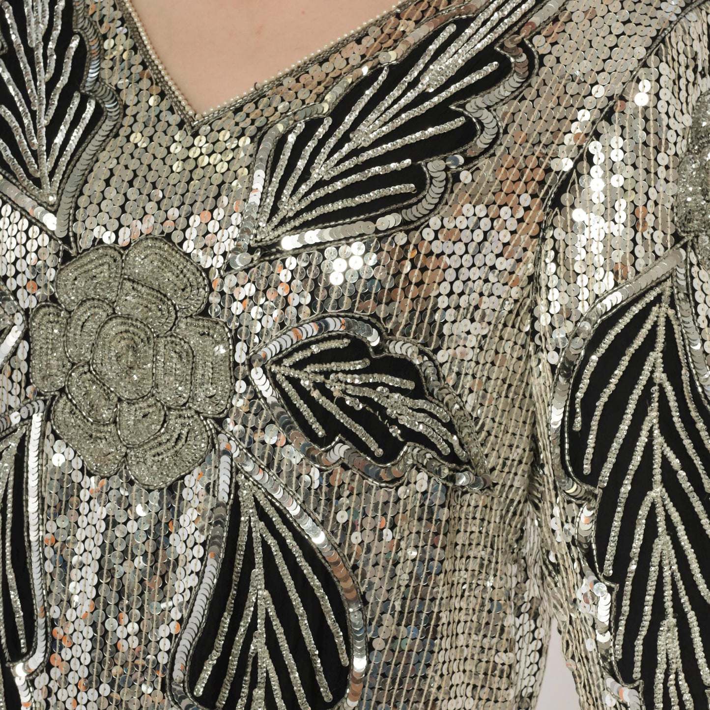 90s Silver Sequin Midi Dress Art Deco Leaf Pattern Silk V-Neck Long Sleeve Medium M