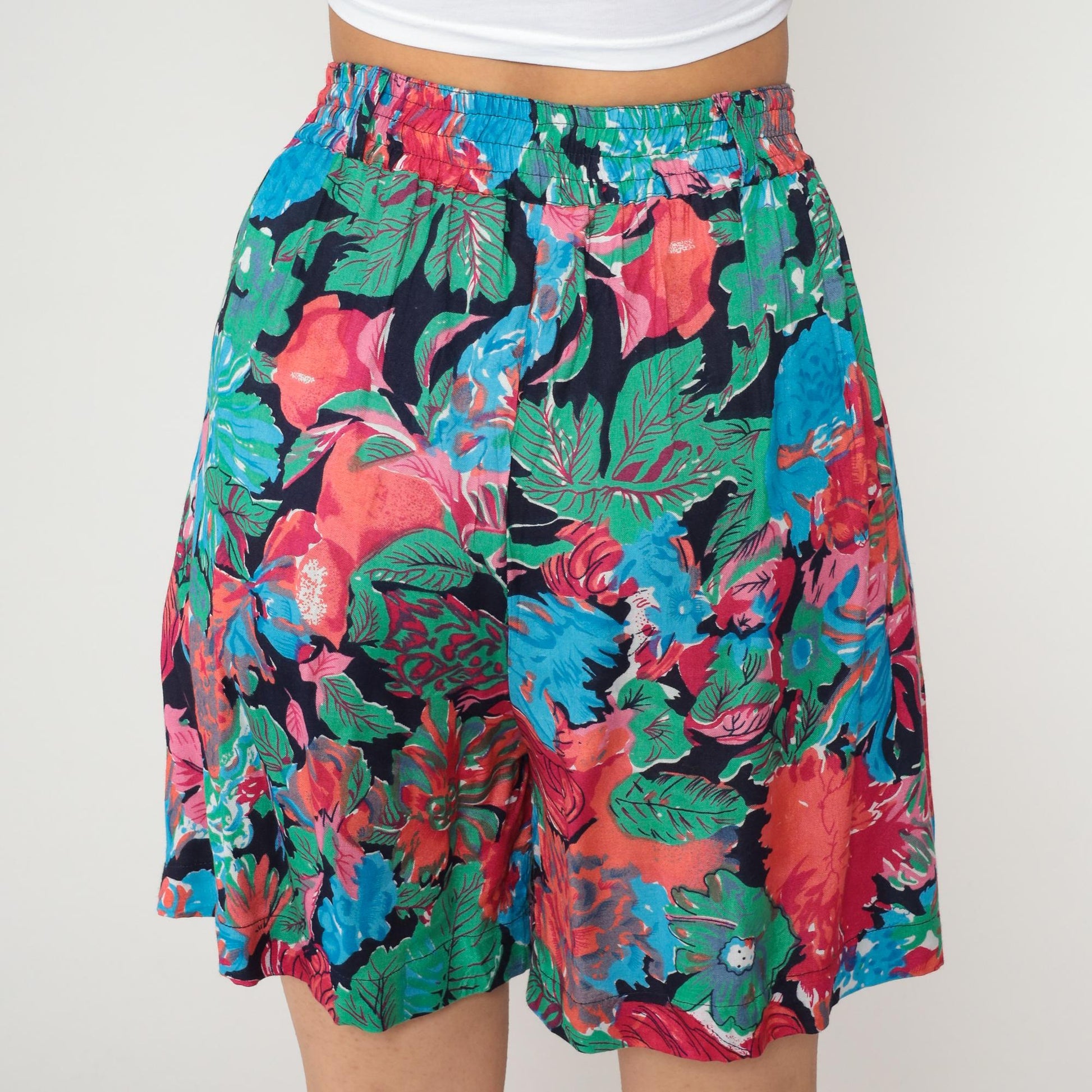 90s Tropical Floral High-Rise Shorts Rayon Black Pink Coral Small