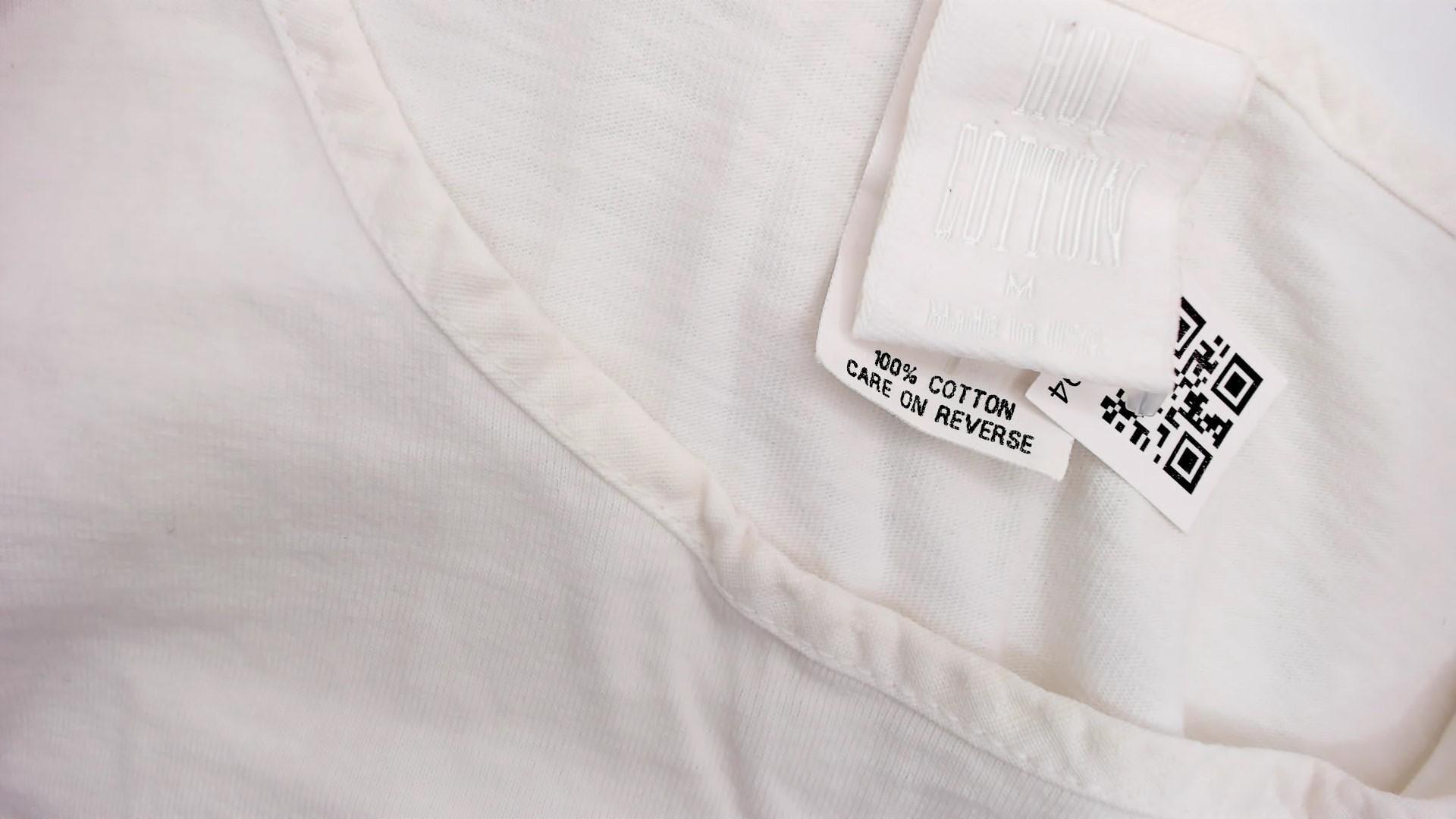 90s Hot Cotton Floral Embroidered White T-shirt V-Neck Medium M