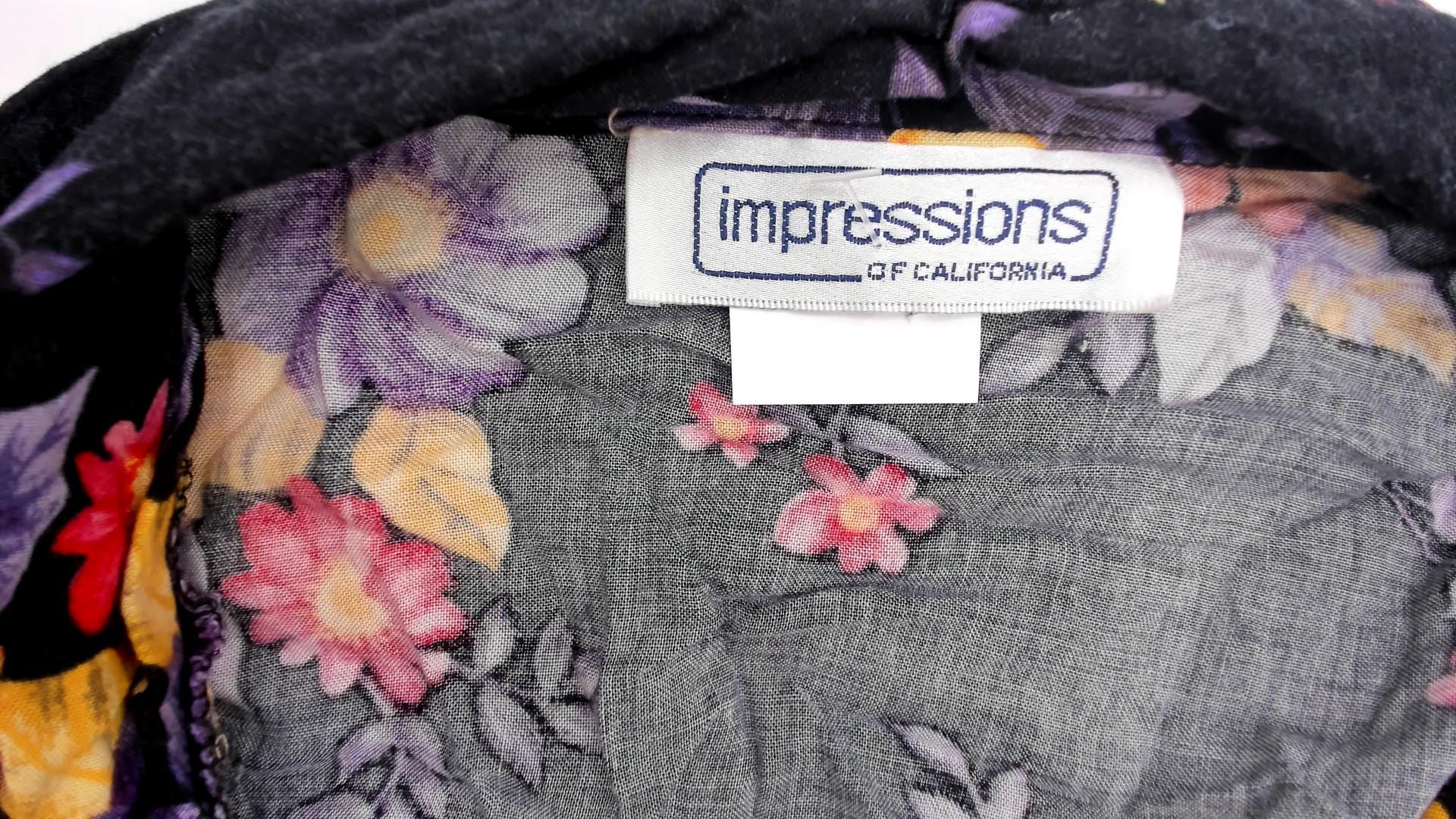 90s Black Floral Rayon Blouse Short Sleeve Button Up Medium M