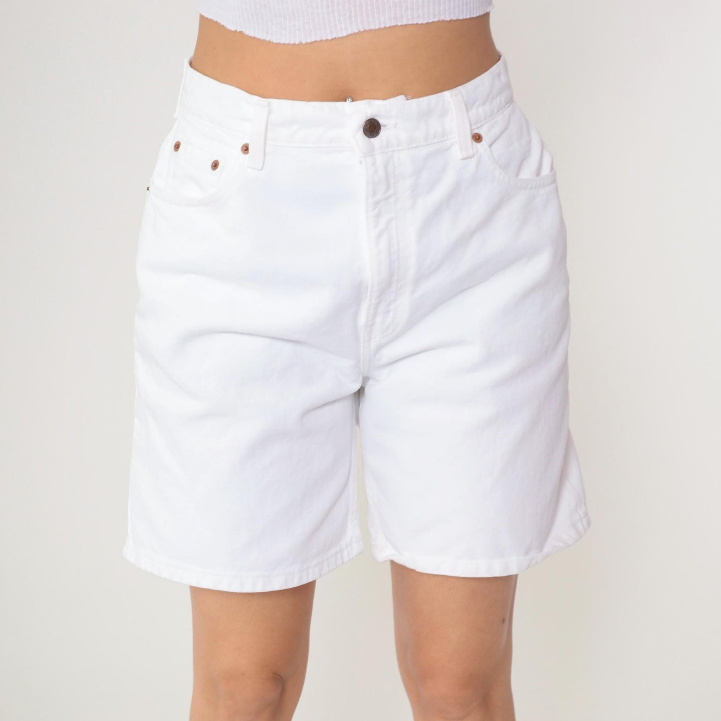 90s Levi's 551 White Denim Shorts High Rise Relaxed Fit Medium M