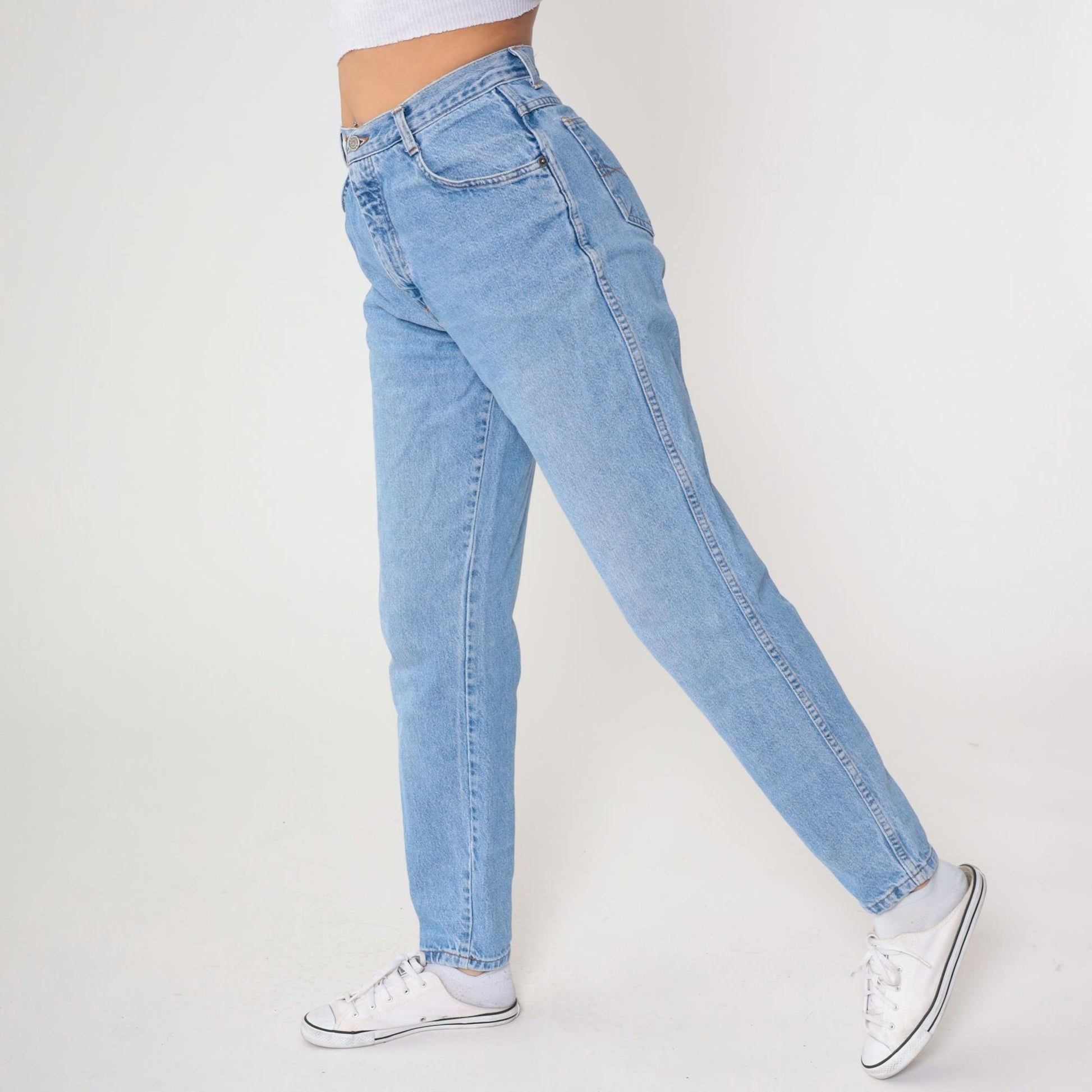 90s Bonjour High Waisted Mom Jeans Light Wash Tapered Denim Medium