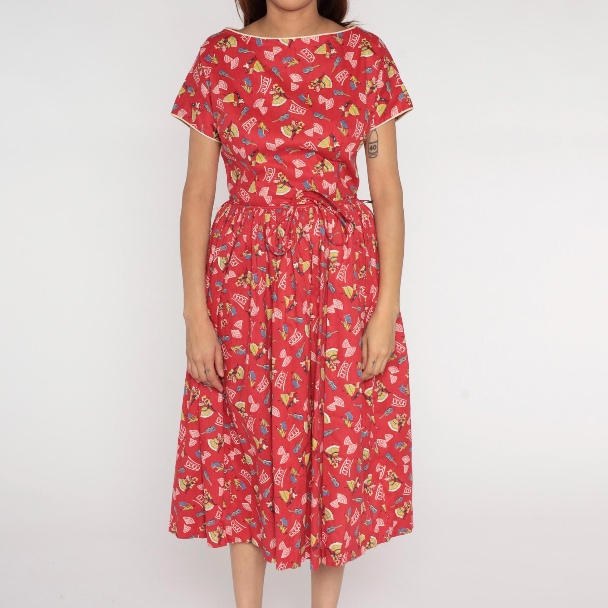 60s Red Novelty Print Dress Mexican Dancer Guitar Boat Neck Medium M