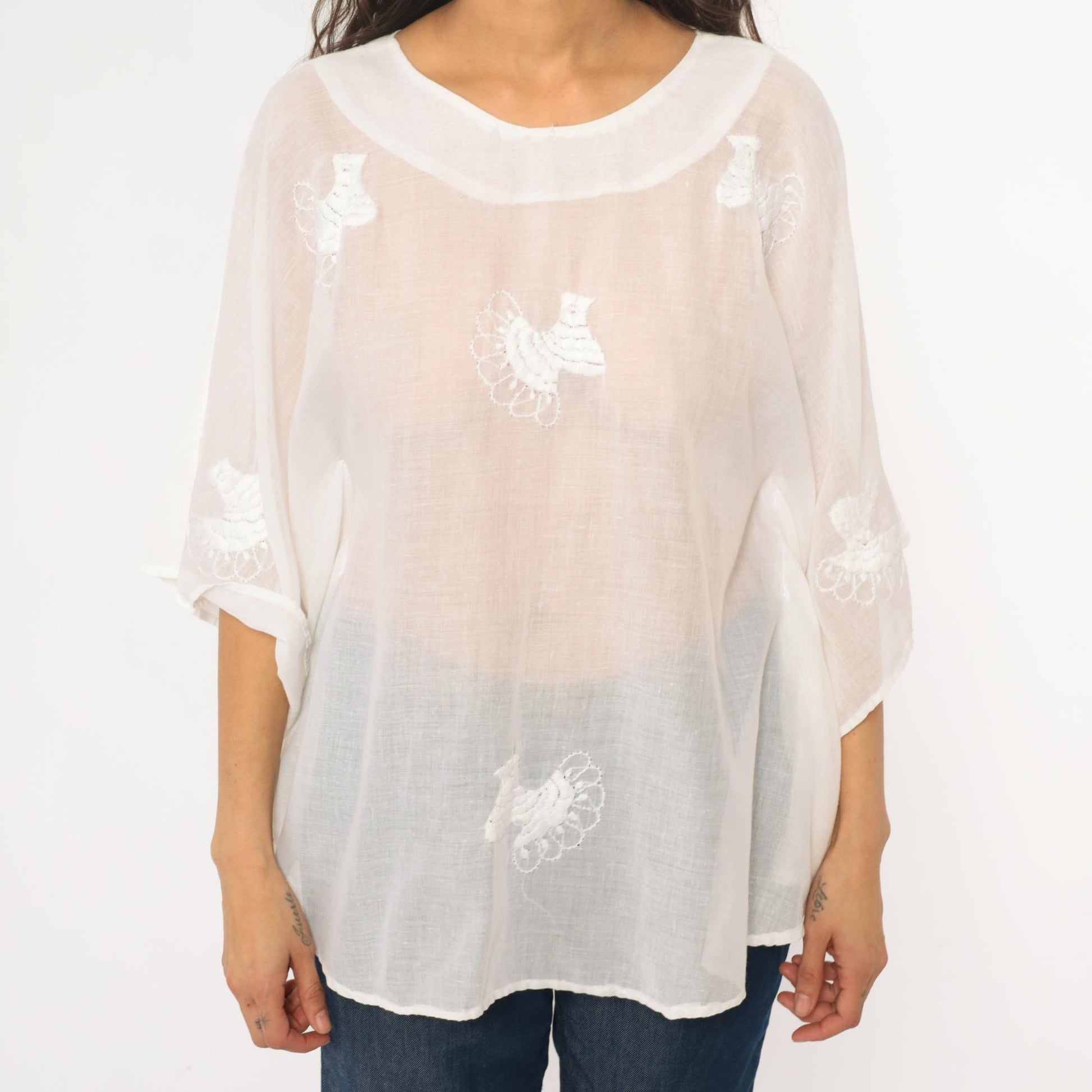 80s White Embroidered Bird Tunic Sheer Cotton Peter Pan Collar Kimono Sleeve Small Medium