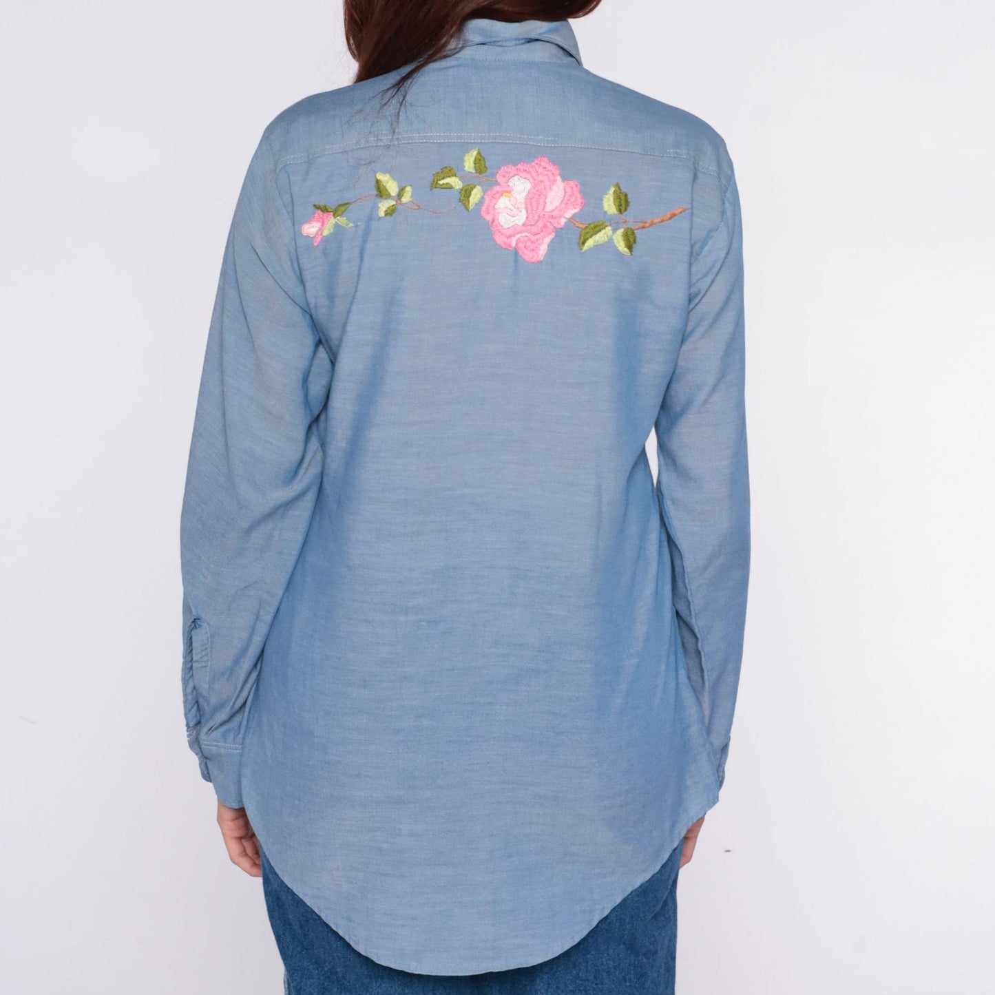 70s JCPenney Chambray Shirt Embroidered Roses Button Front Small
