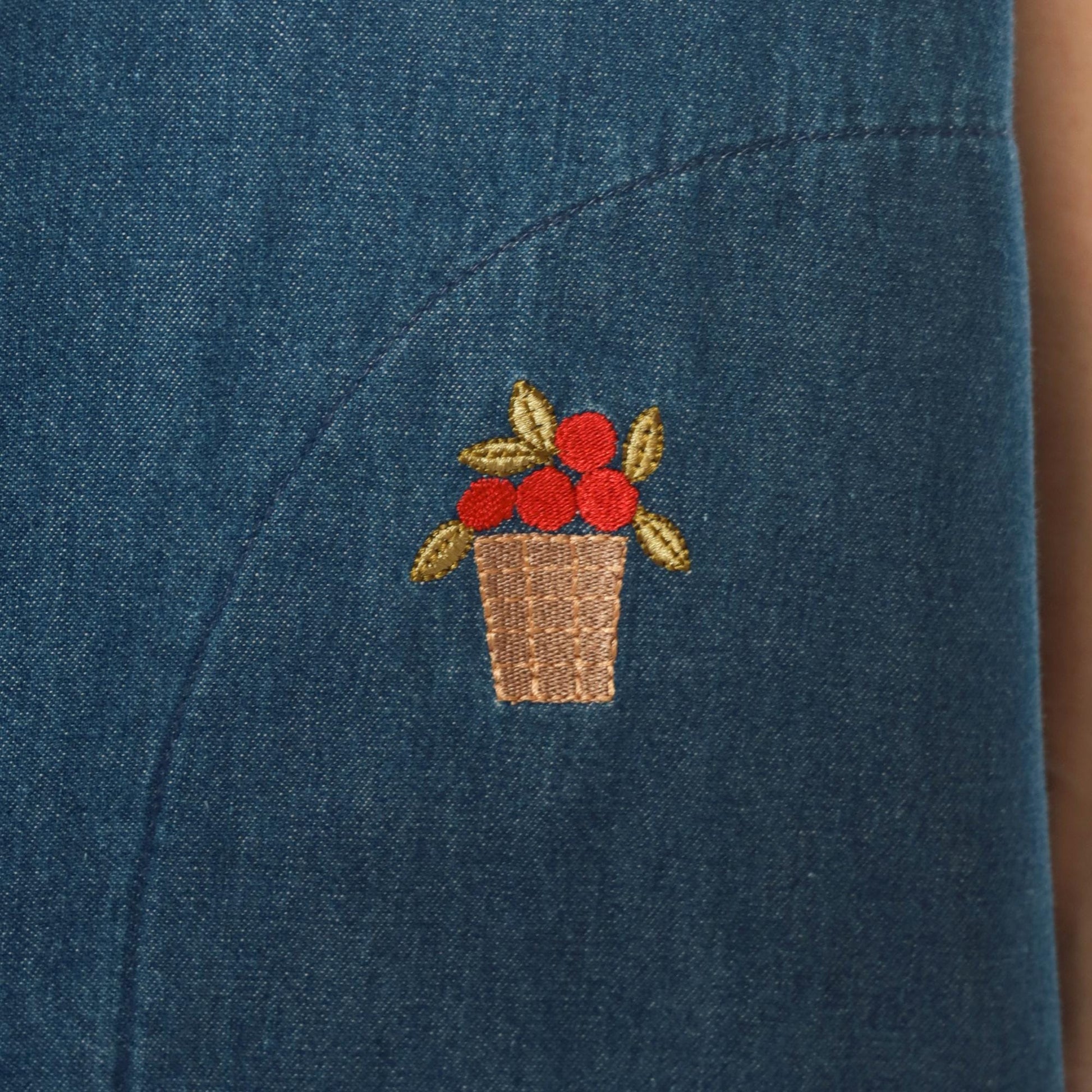 90s Allison Daley Denim Vest Embroidered Apple Basket Blue Collared Medium