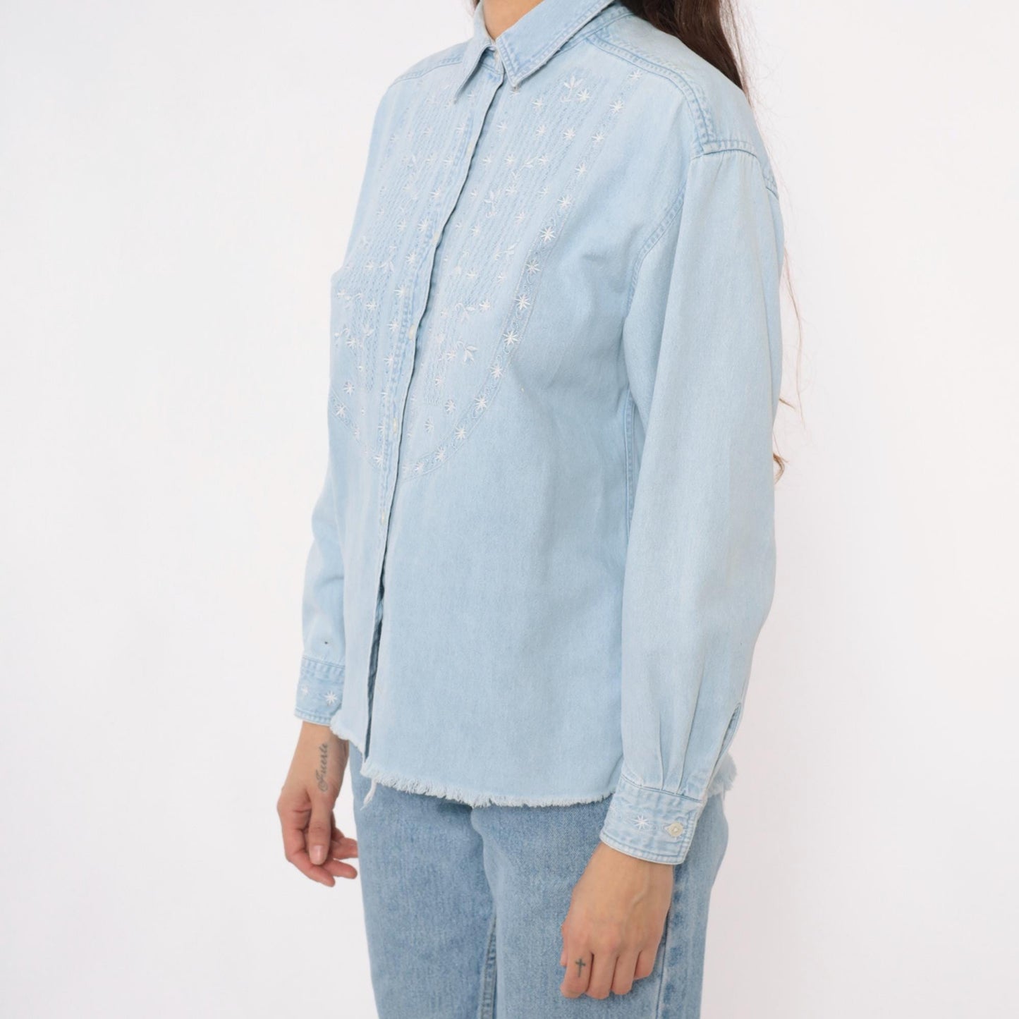 90s LL Bean Chambray Shirt Floral Embroidered Light Blue Cotton Small