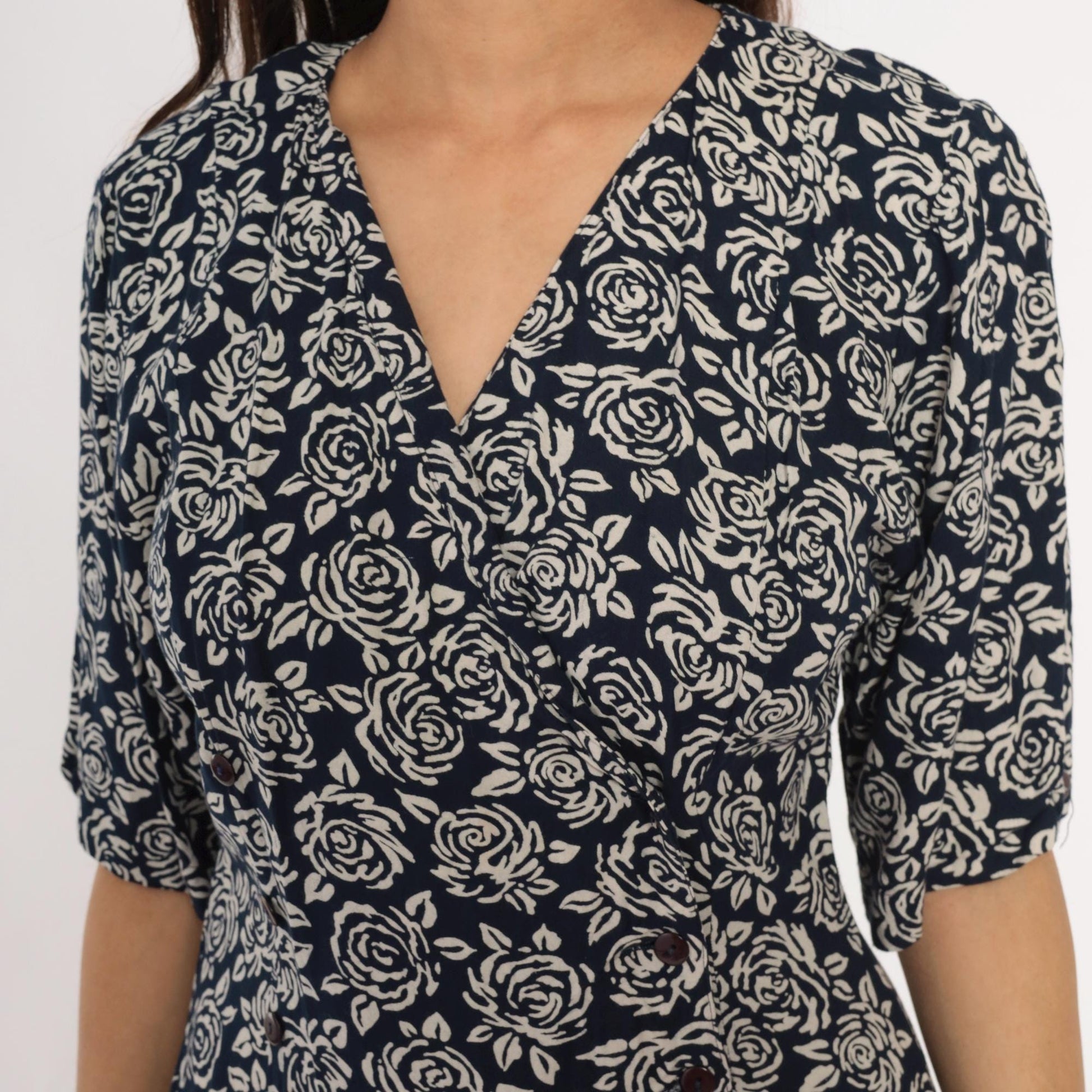 90s Floral Midi Dress Navy Cream Rose Print Wrap V-Neck Rayon Medium M
