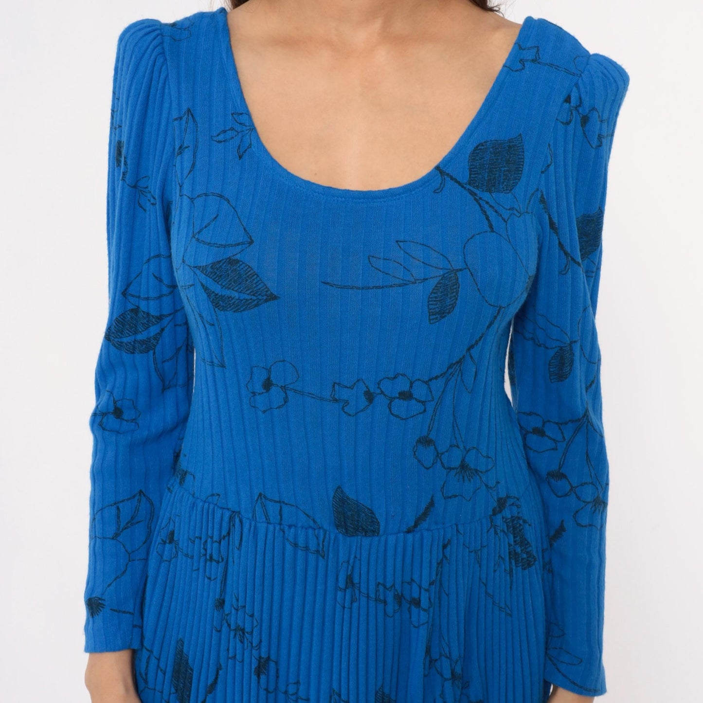 80s Blue Floral Midi Dress Gathered Shoulder Scoop Neckline Small