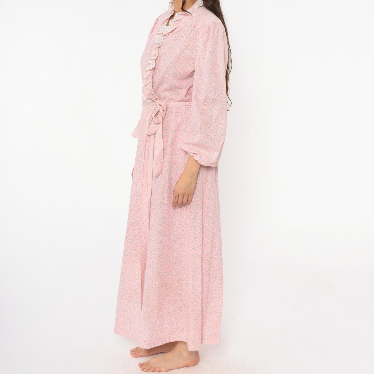 70s Pink Floral Wrap Robe Lace Trim Long Sleeve Nightgown Medium M