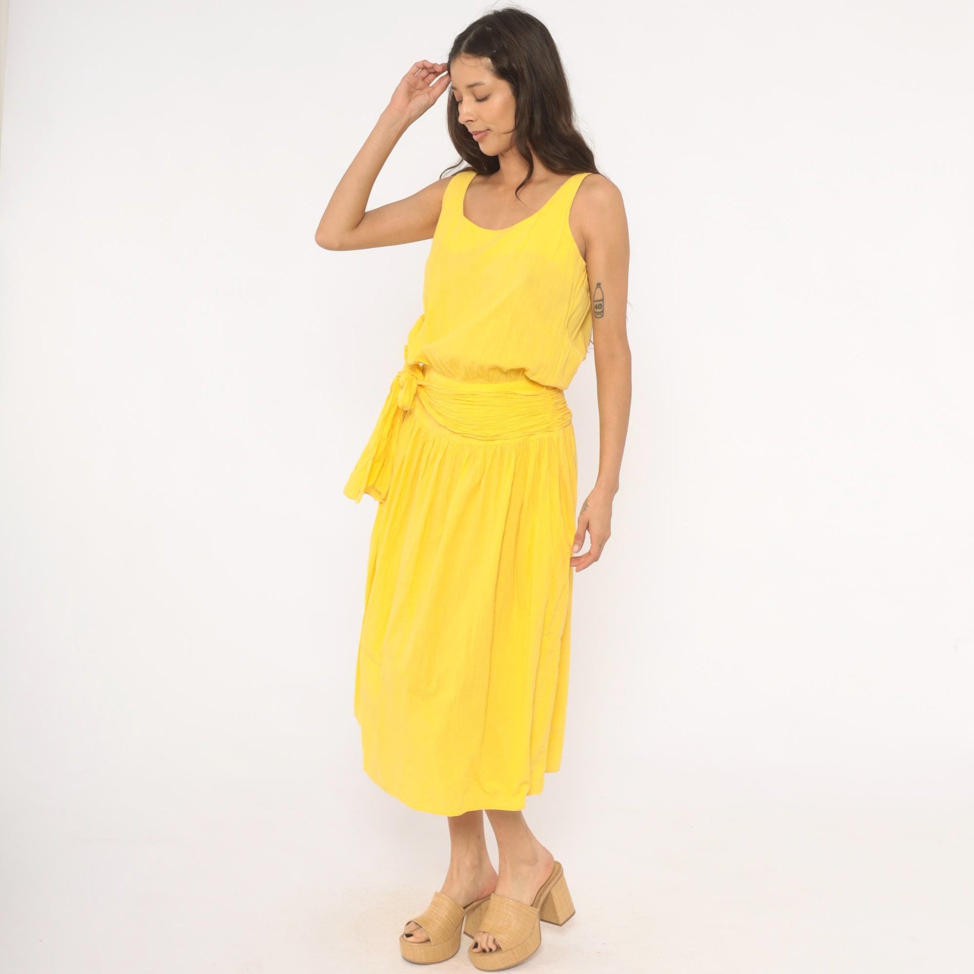 90s Yellow Cotton Sundress Scoop Neck Gathered Midi Tie Sash Medium M