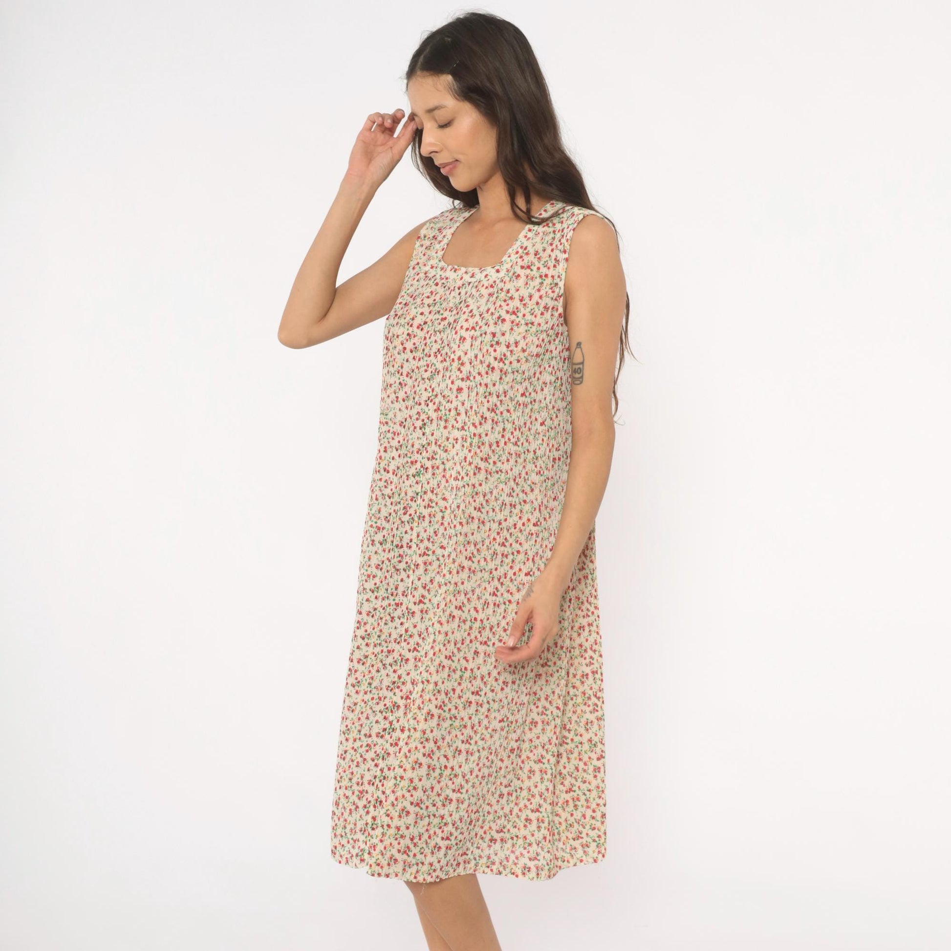 70s Ditsy Floral Shift Dress Cream Red Sleeveless Knee-Length Medium