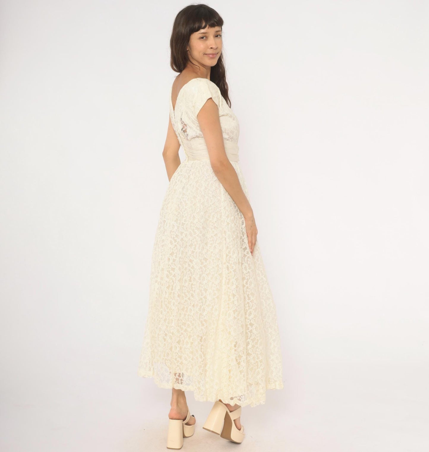 60s Ivory Lace Gown Cap Sleeve A-Line Floral Overlay Cream Sash Small