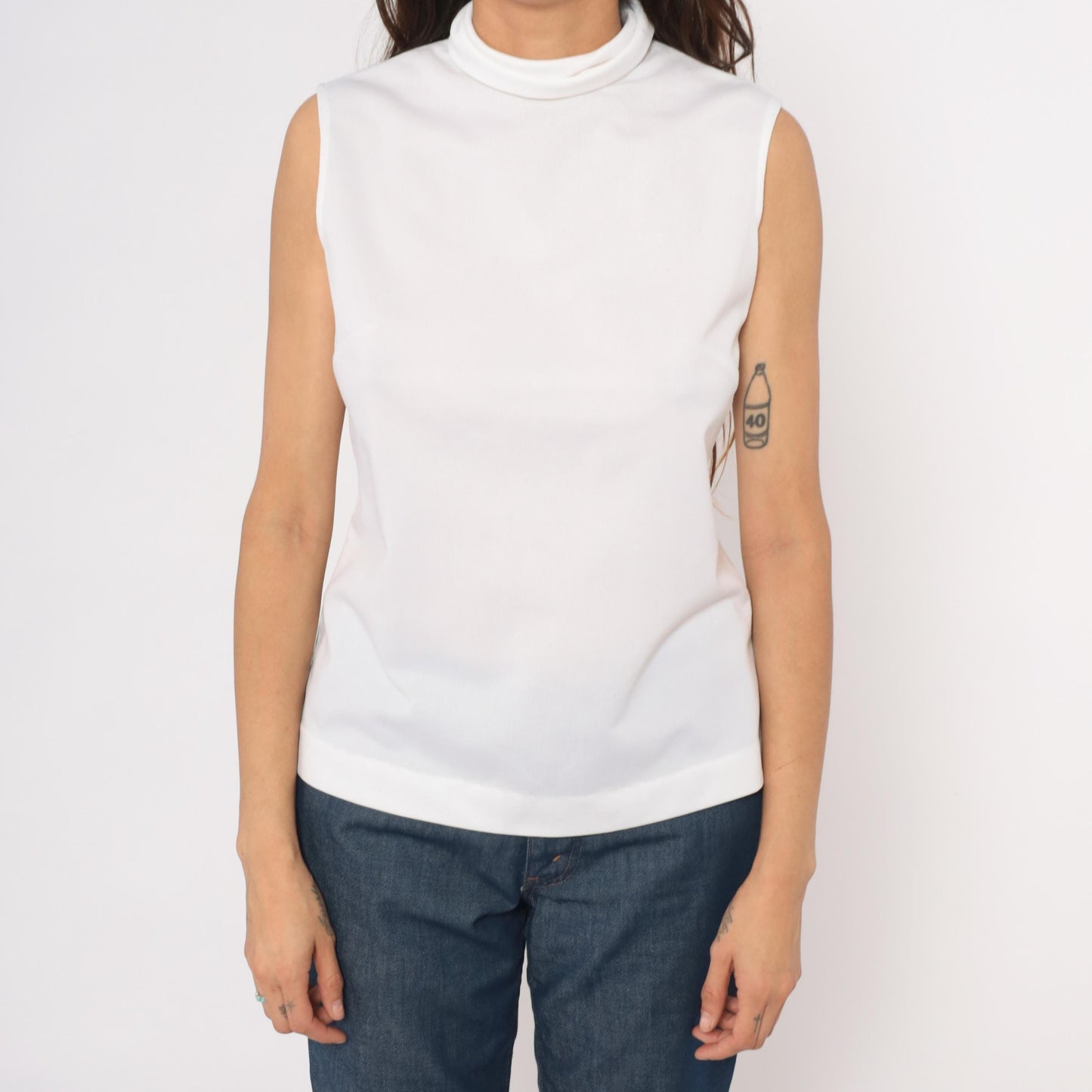 70s White Sleeveless Mock Neck Blouse Fitted Shell Cream Minimalist Medium M
