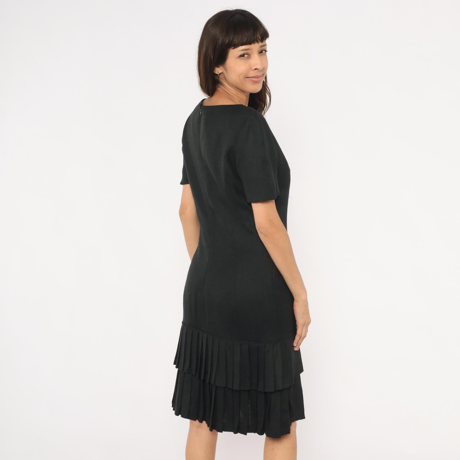 80s Carolina Herrera Black Knee-Length Dress Drop Waist Pleated Ruffle Medium