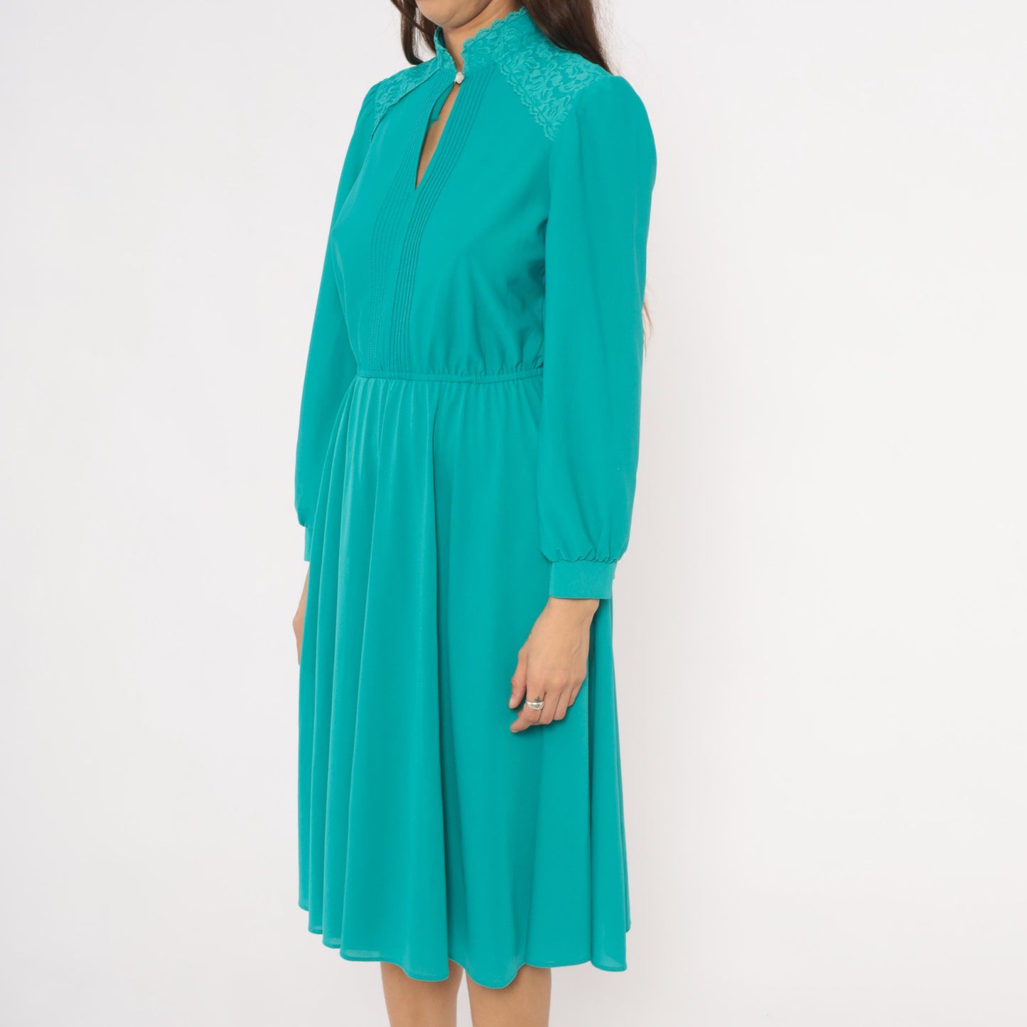 1970s Jane Baar Teal Knee-Length Dress Lace Collar Pintuck Bodice Small S