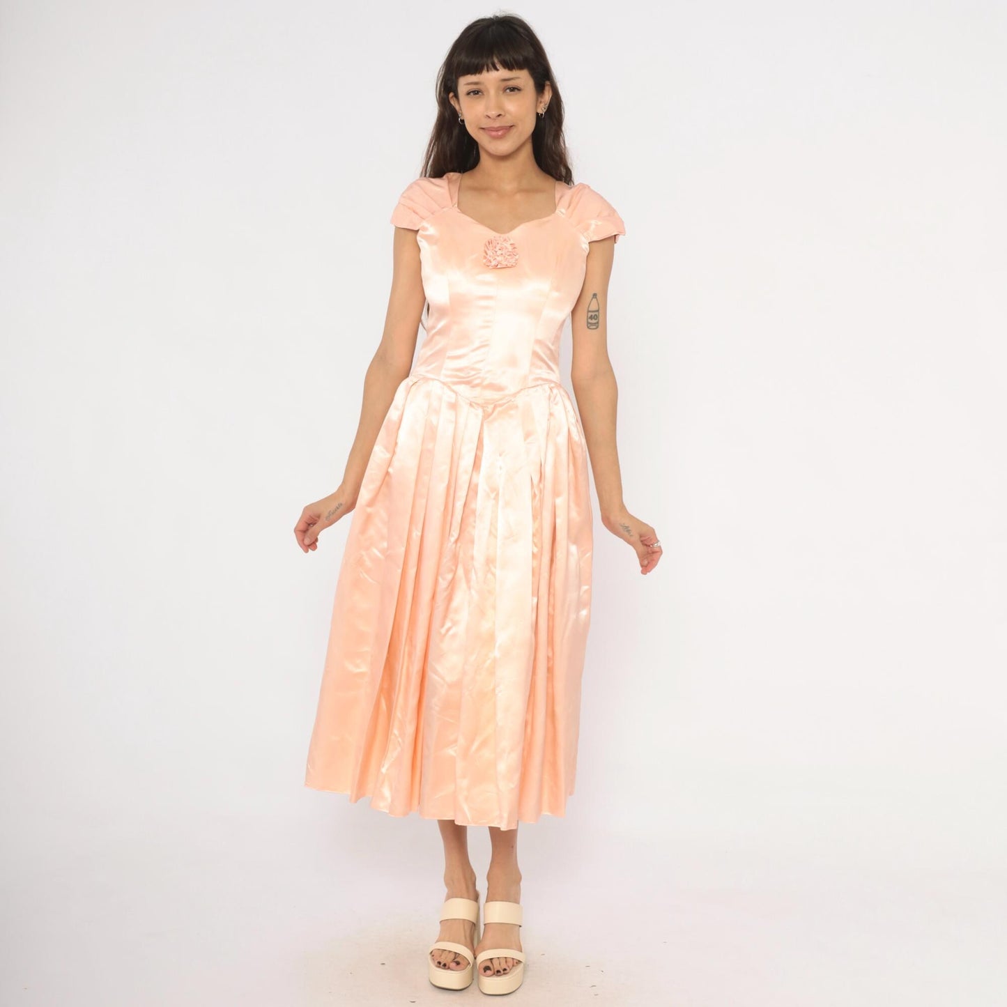 60s Peach Satin Gown Sweetheart Neckline Cap Sleeve Rosette Bow Tea Length Medium M