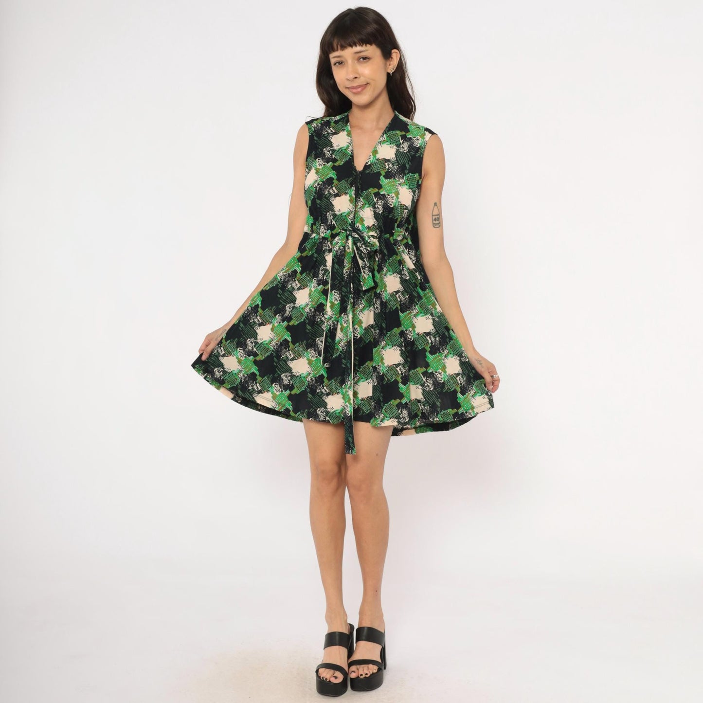 70s Psychedelic Abstract Mini Dress Green Black Cream V-Neck Sleeveless Small
