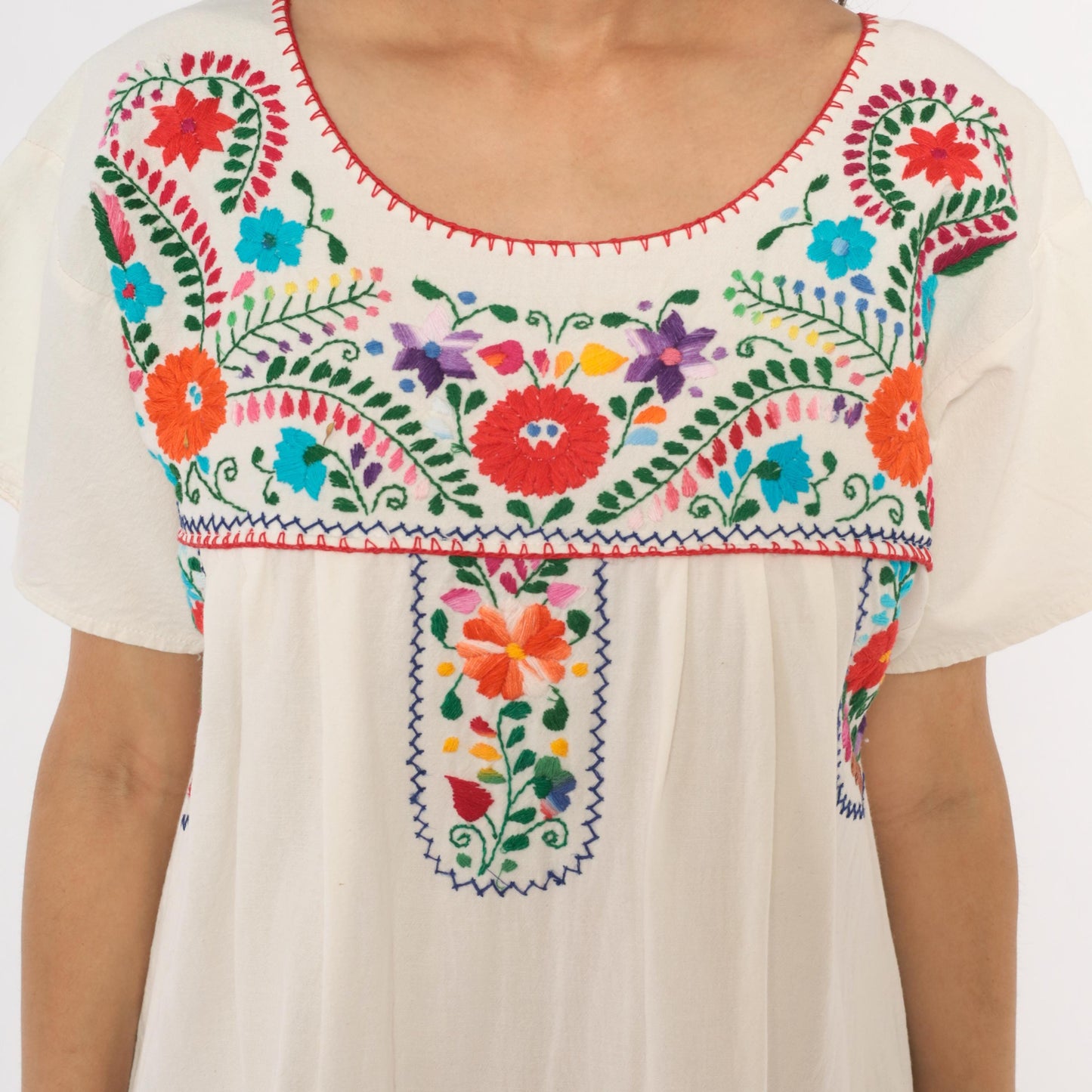 90s Mexican Puebla Embroidered Dress White Cotton Floral Midi Scoop Neck Medium M