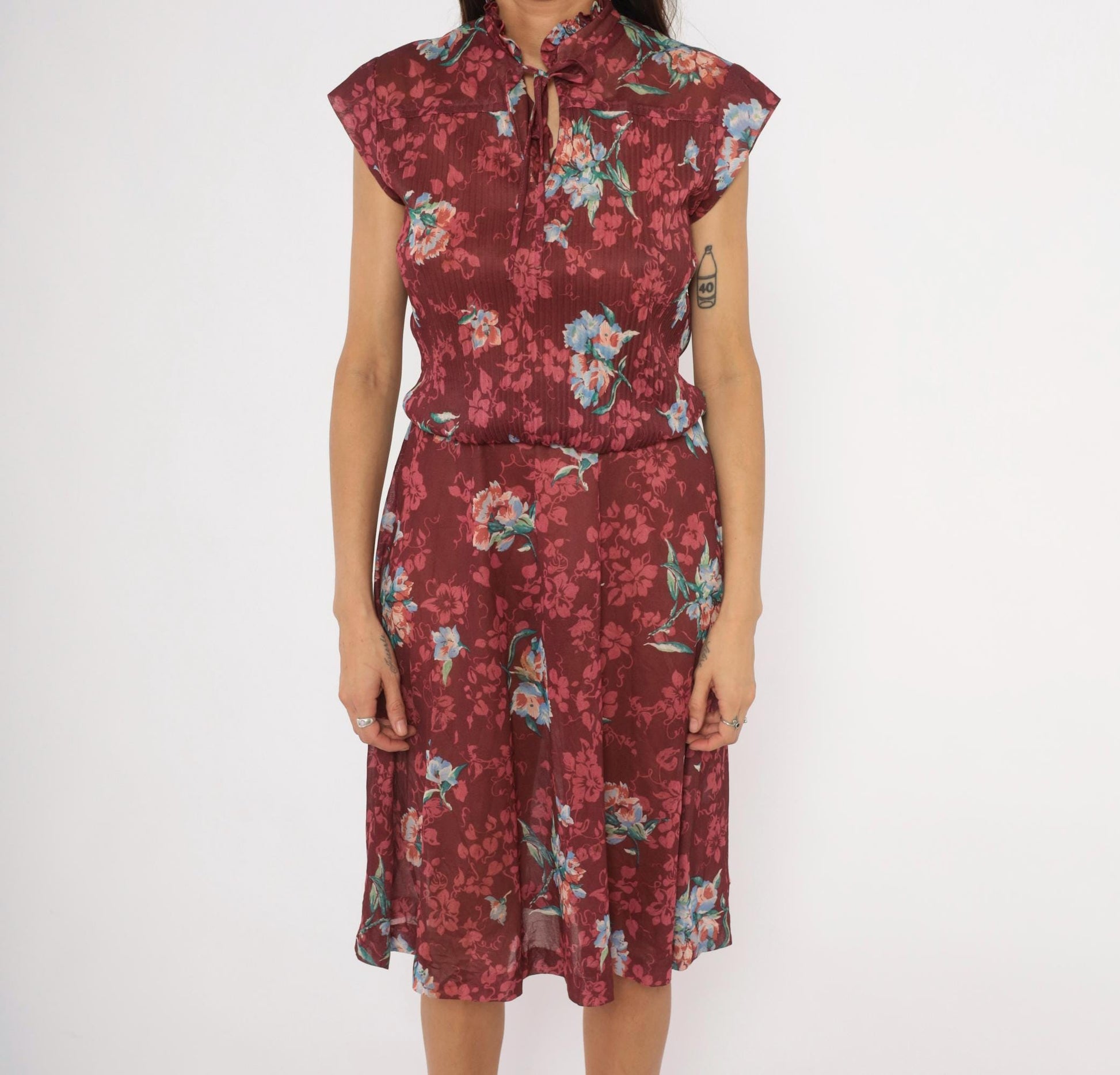 70s Queen's Row Burgundy Floral Midi Dress Cap Sleeve Tie Neck Medium Large