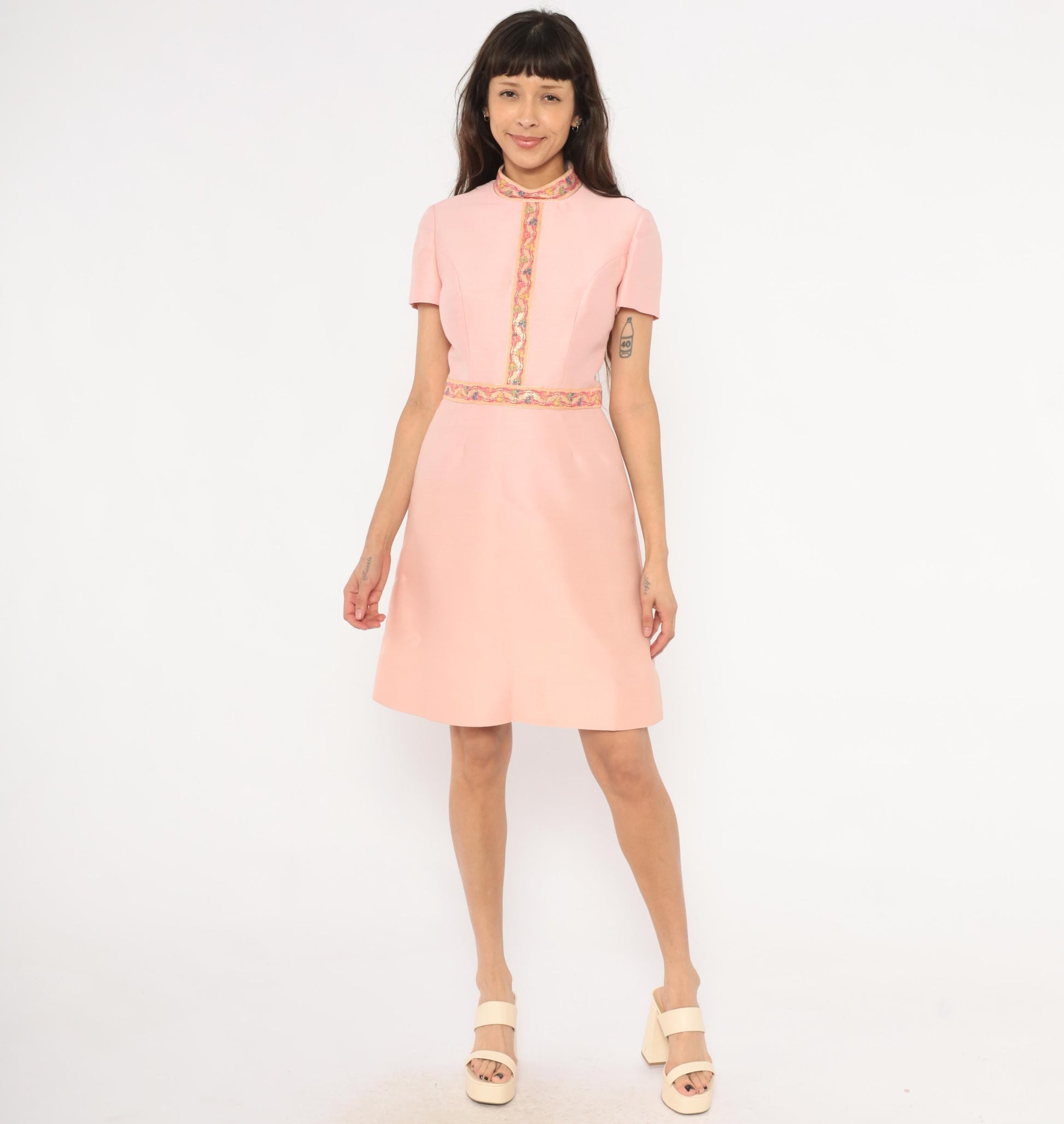 1960s Wool Silk Mandarin Collar Dress Pink Floral Embroidered Trim Knee-Length Small