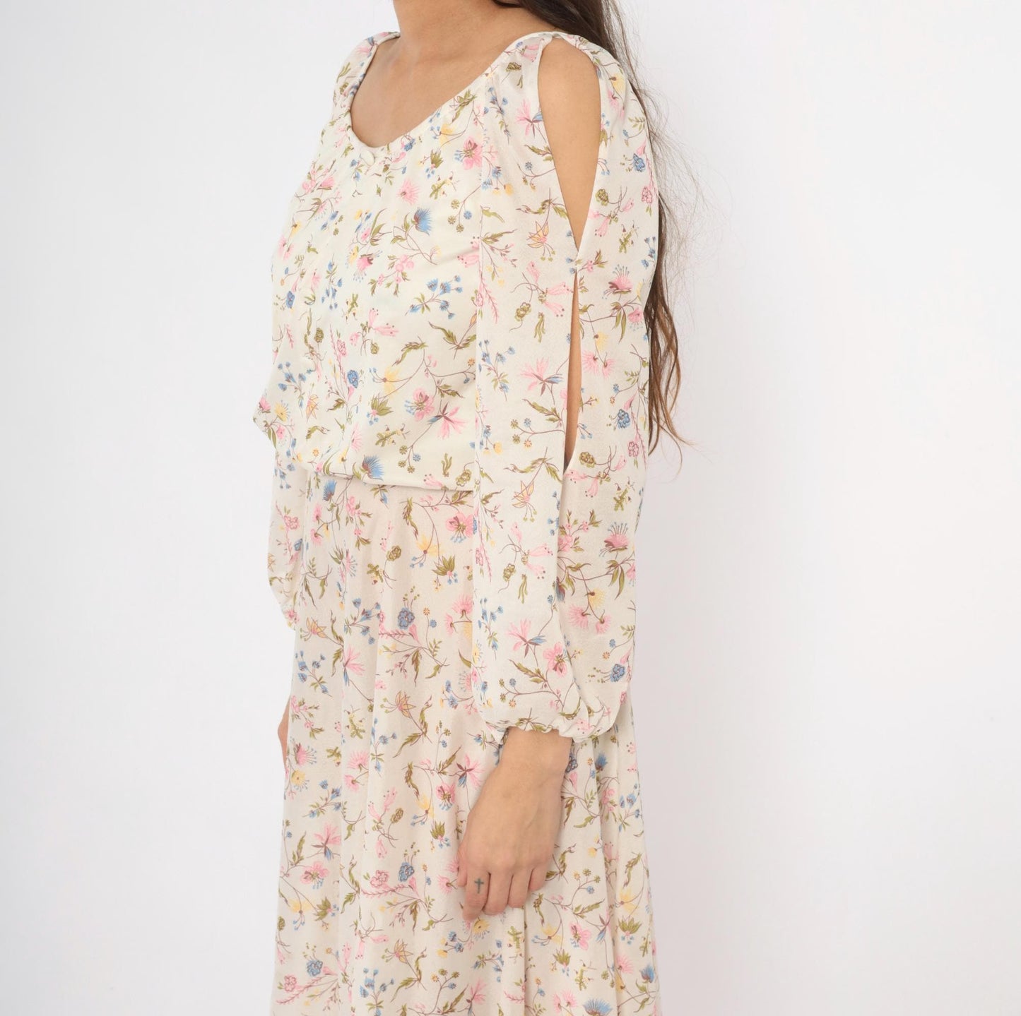 70s Wildflower Midi Dress Cream Floral Cold Shoulder Split Sleeve Medium
