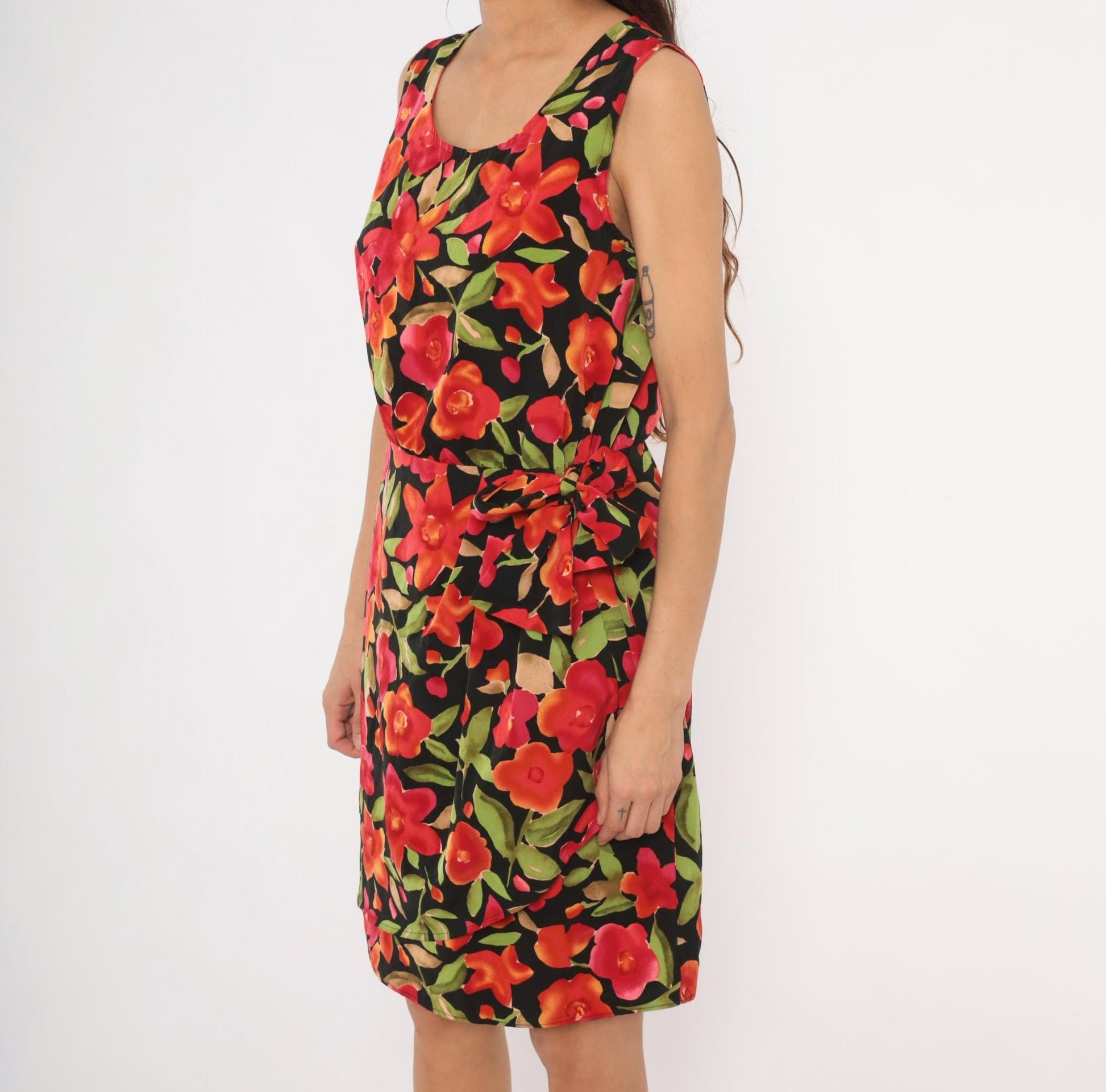 90s Sag Harbor Floral Wrap Dress Knee Length Black Red Tropical Medium M