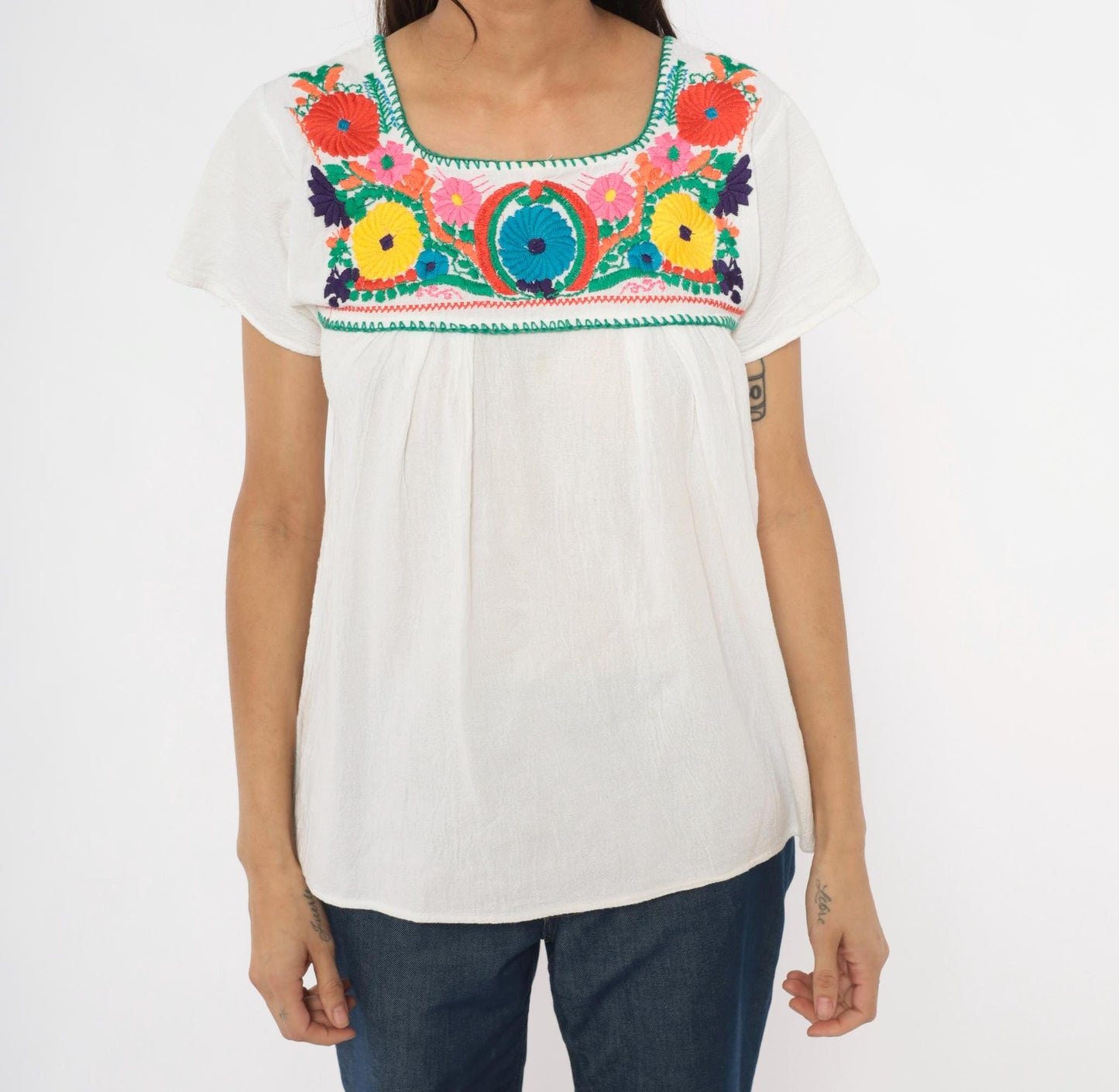 2000s Mexican Embroidered White Cotton Peasant Blouse Floral Small