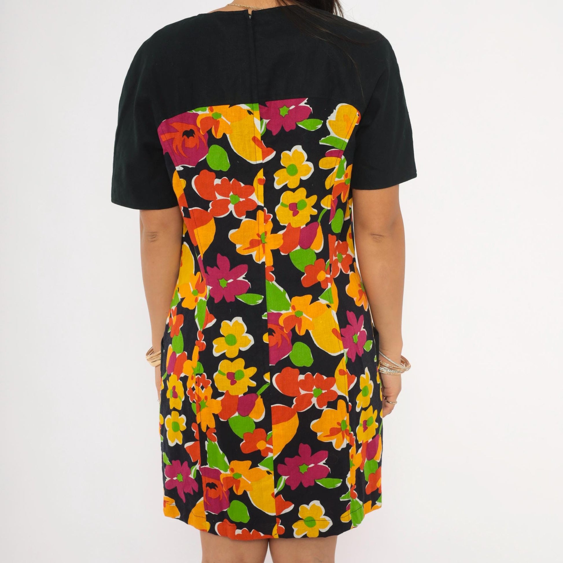 90s Gigi Psychedelic Floral Shift Dress Black Orange Pink Knee Length Medium M